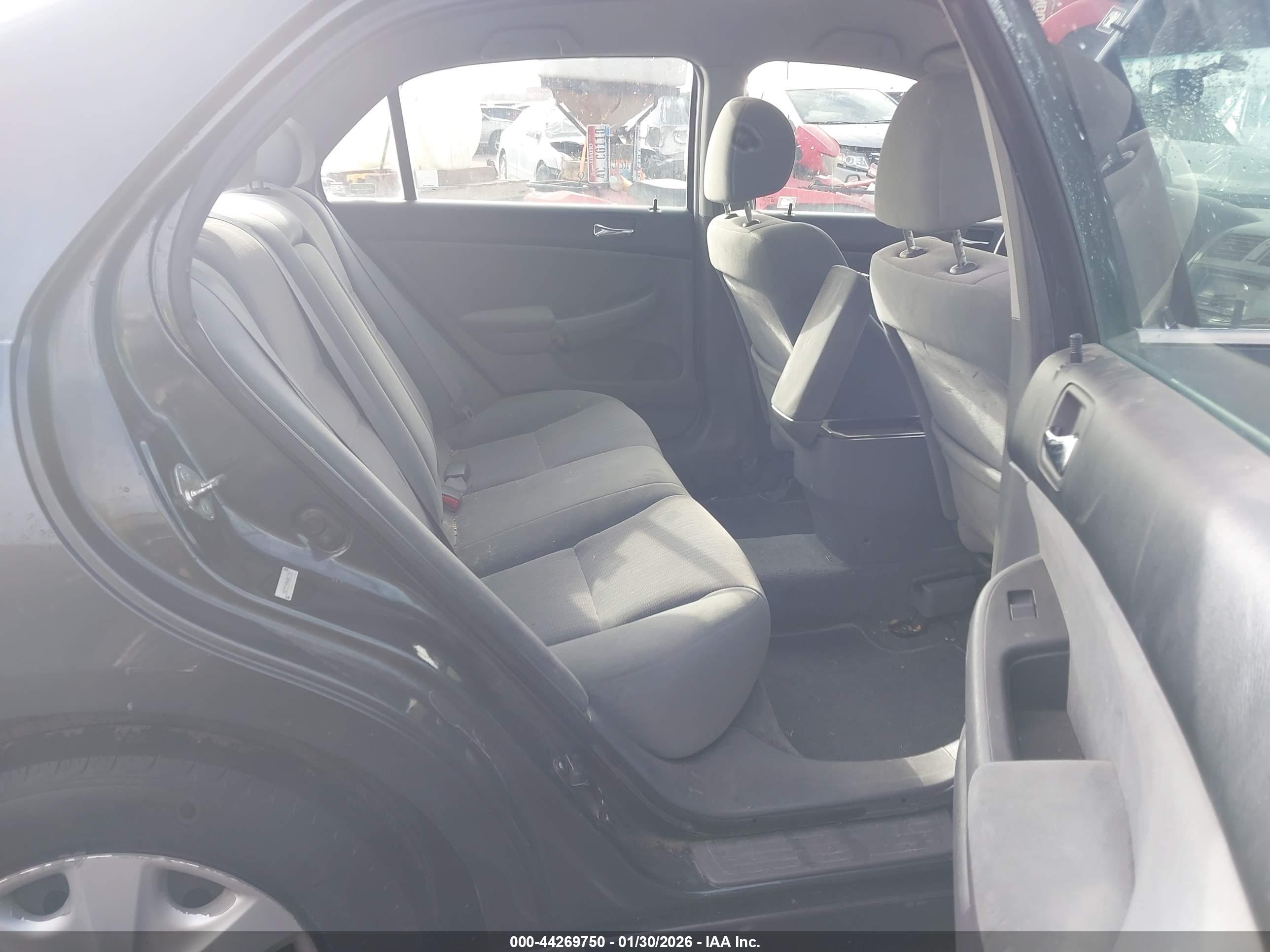 HONDA ACCORD image 8