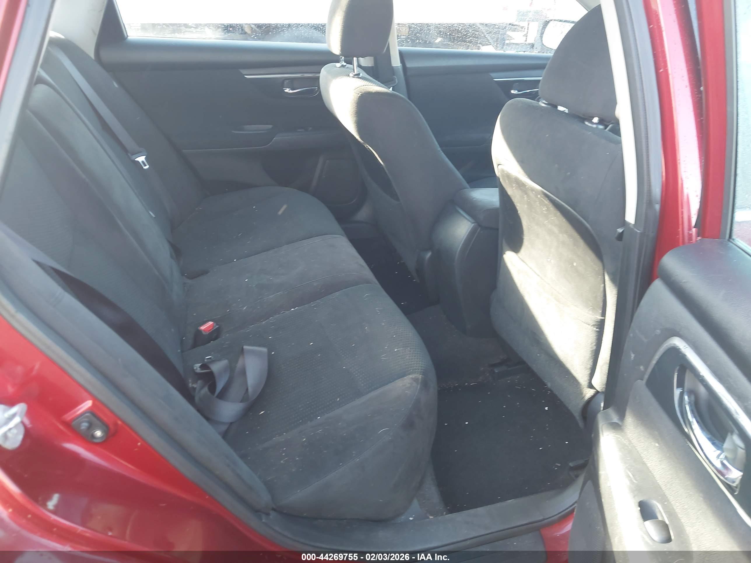 NISSAN ALTIMA image 8