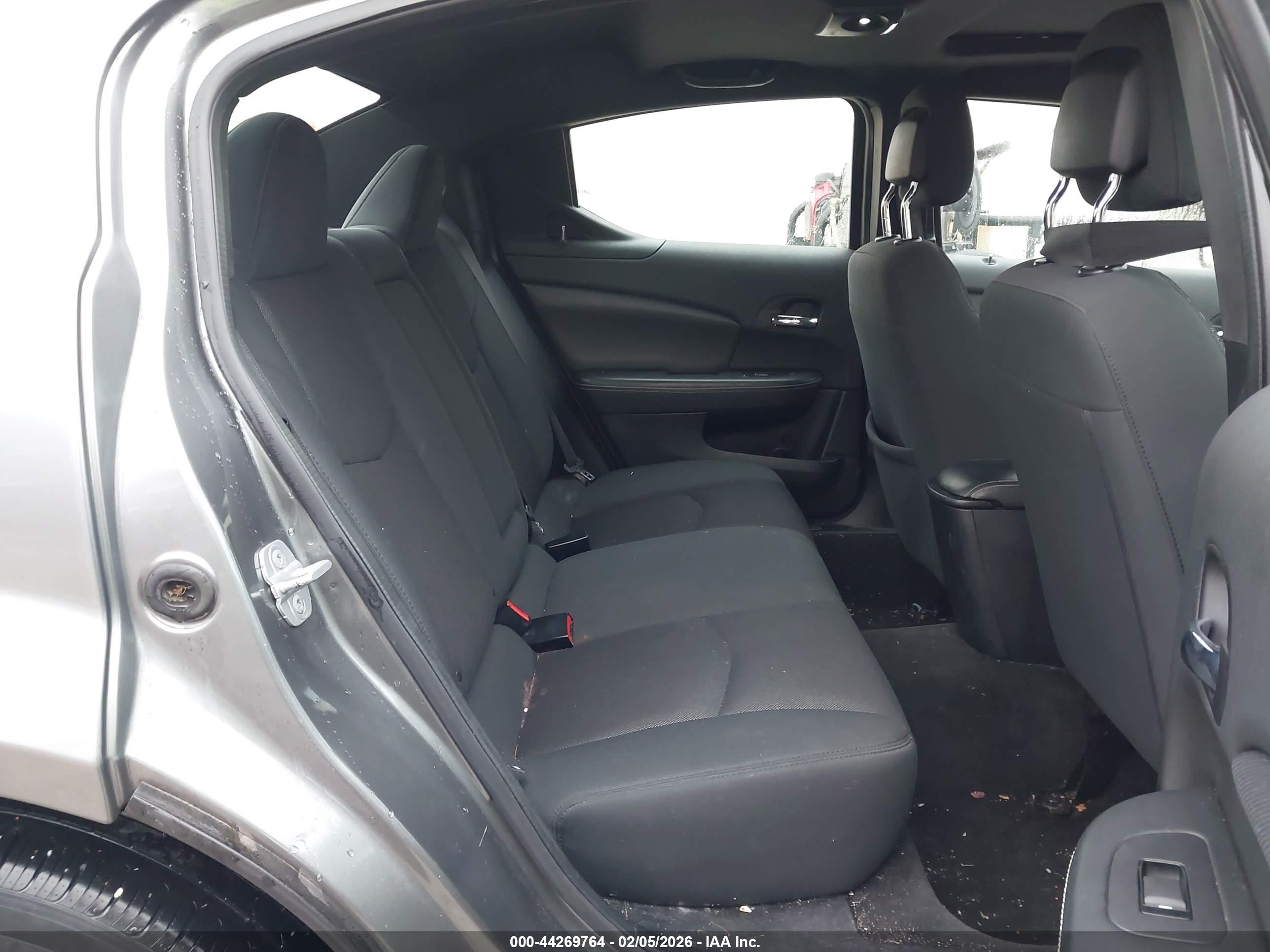 DODGE AVENGER image 8
