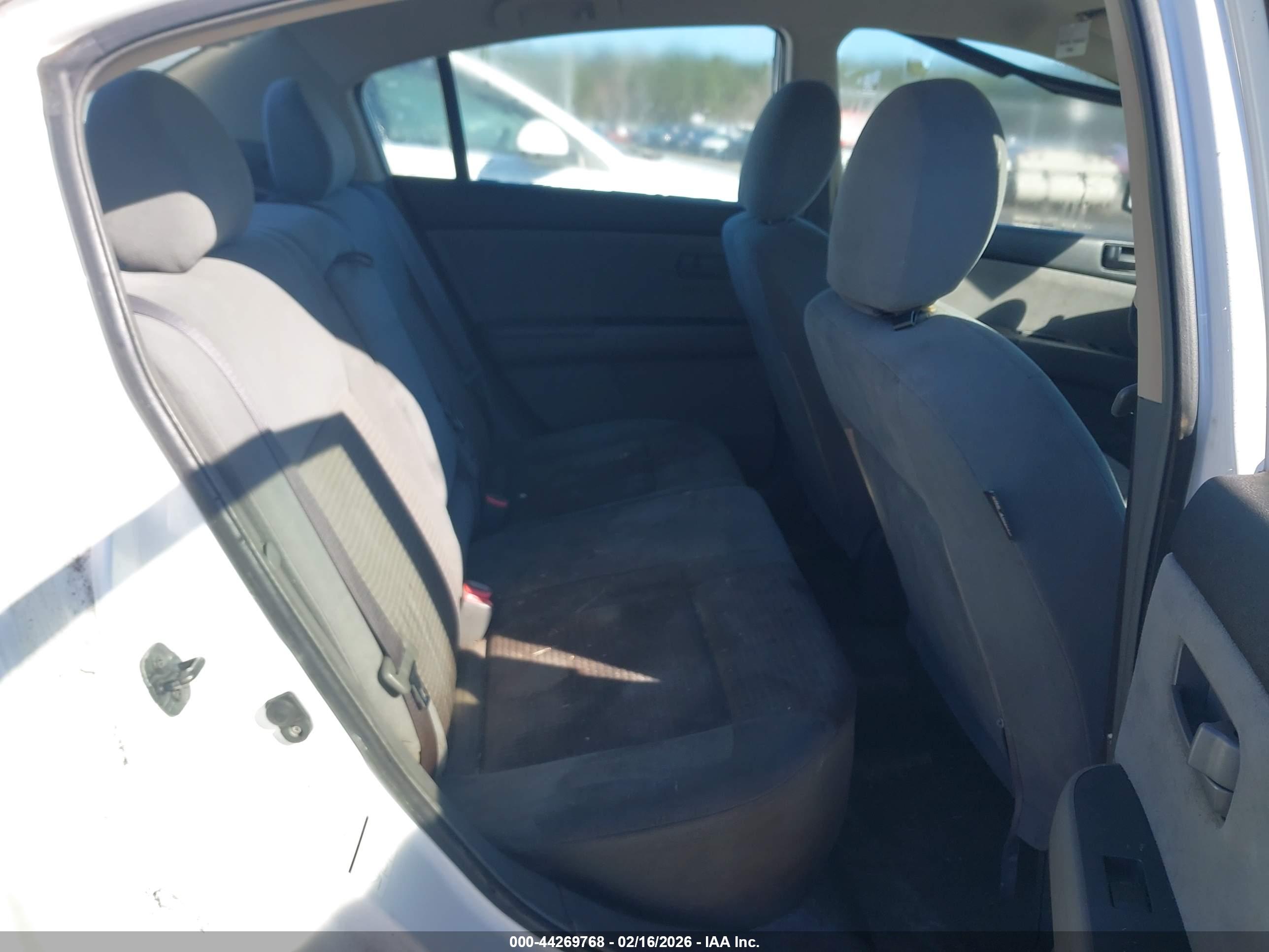 NISSAN SENTRA image 8