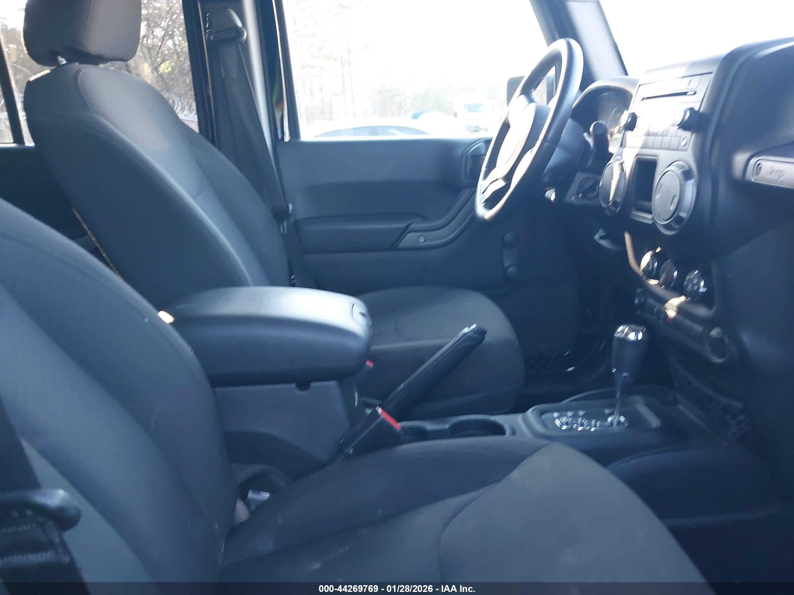 JEEP WRANGLER image 5