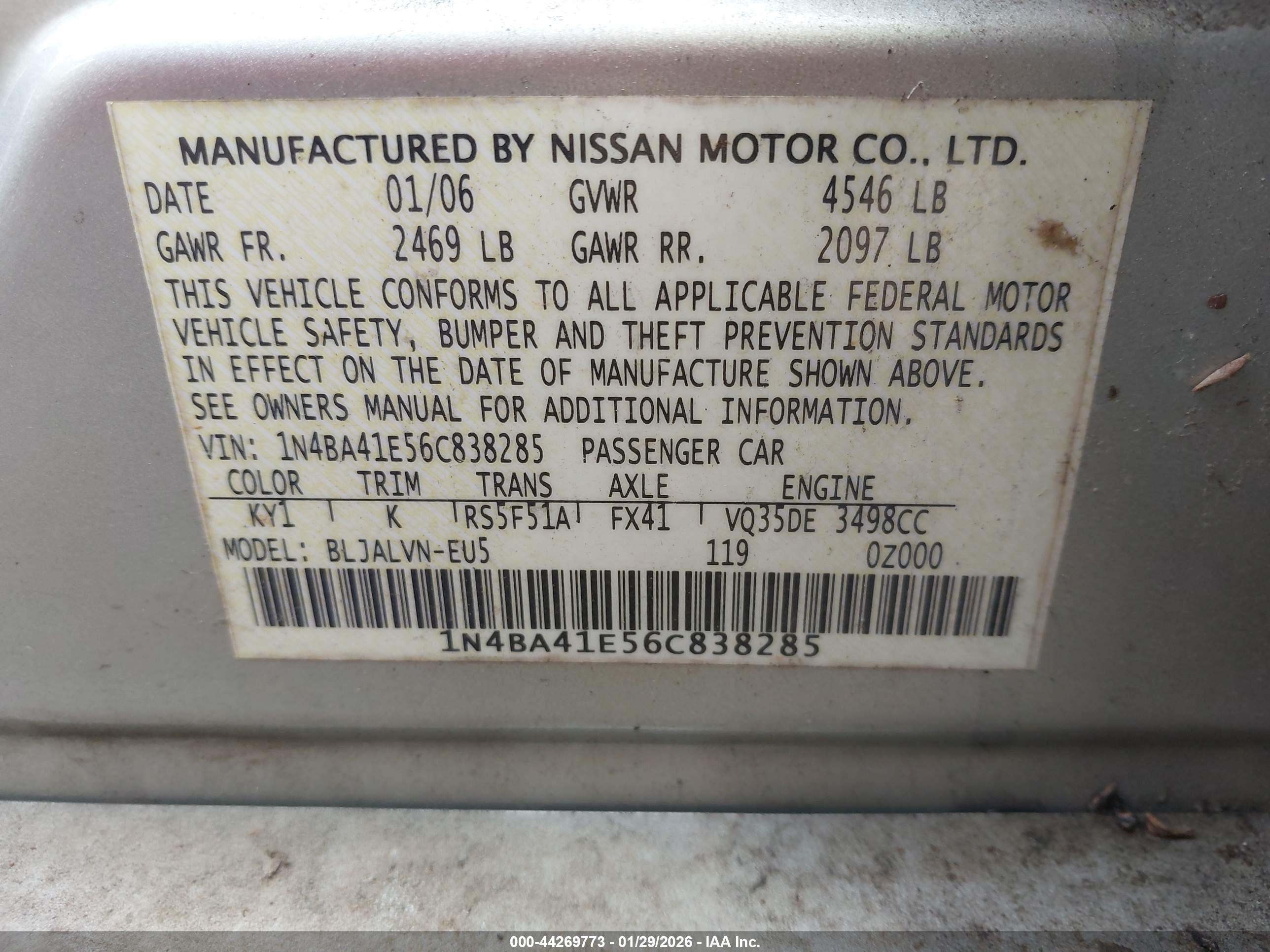 NISSAN MAXIMA image 9