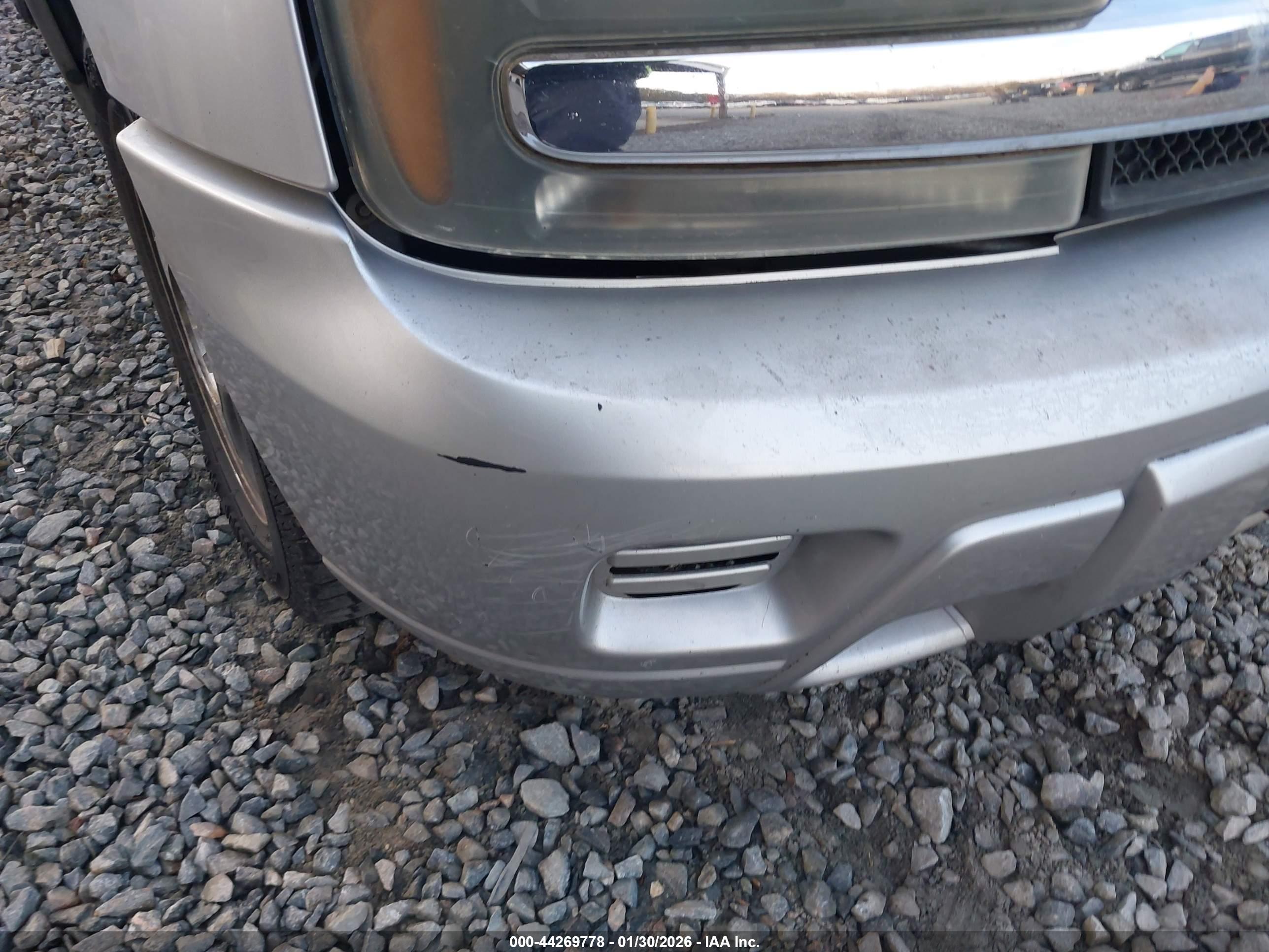 CHEVROLET TRAILBLAZER image 6