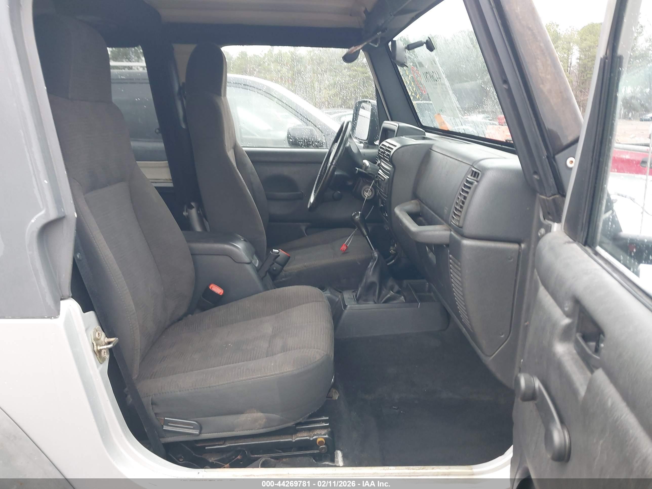 JEEP WRANGLER image 5