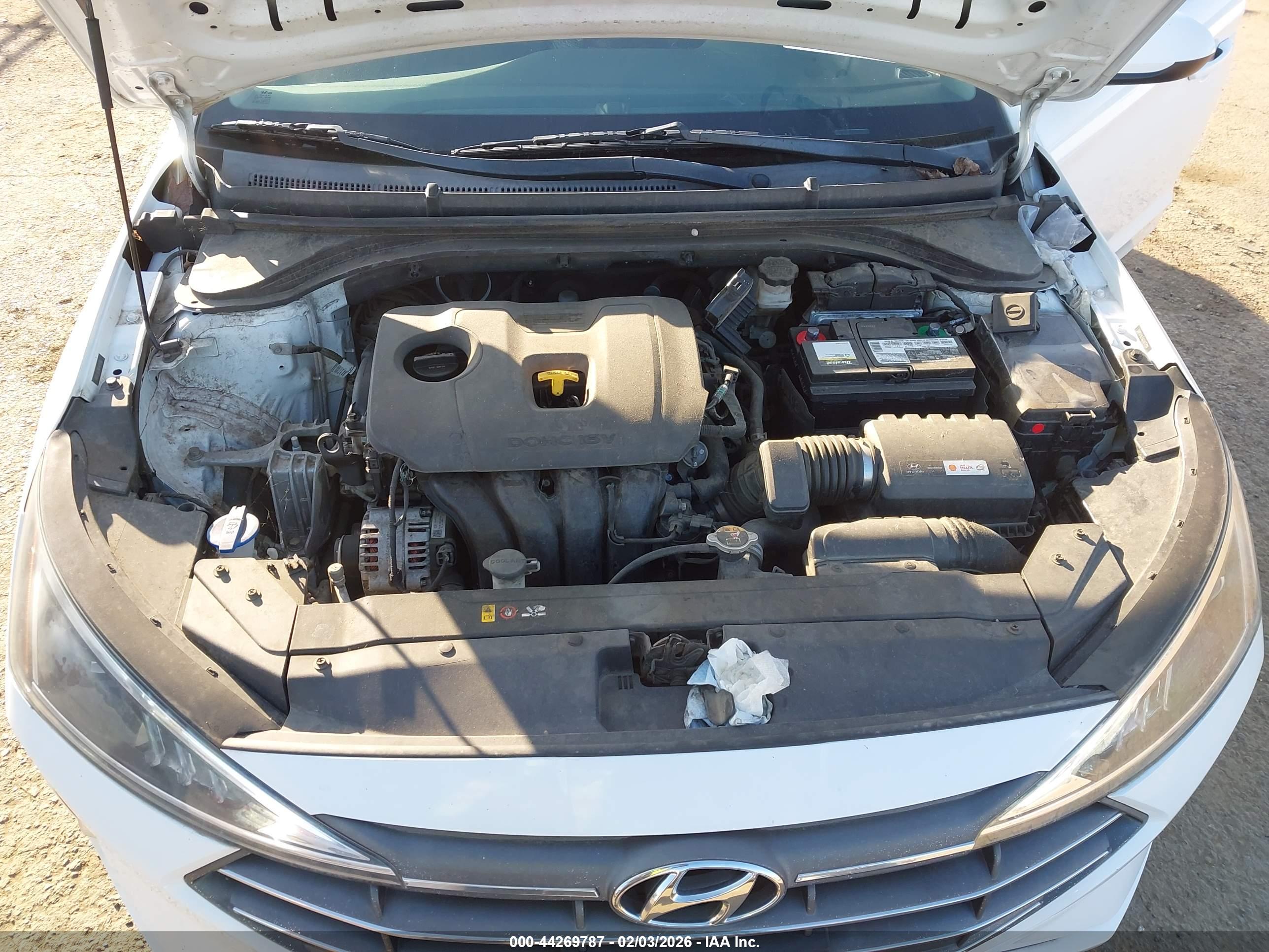 HYUNDAI ELANTRA image 10