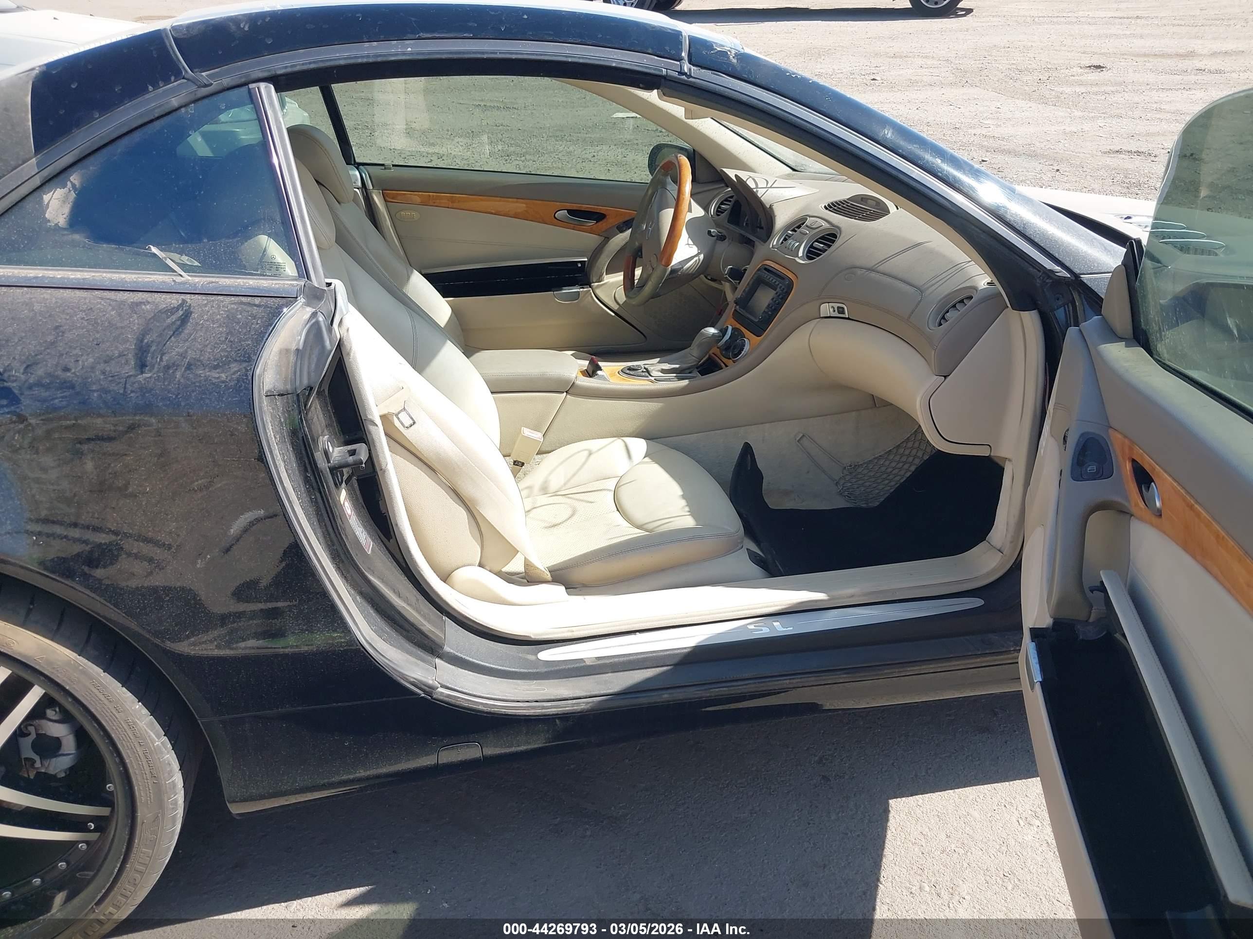 MERCEDES-BENZ SL image 5