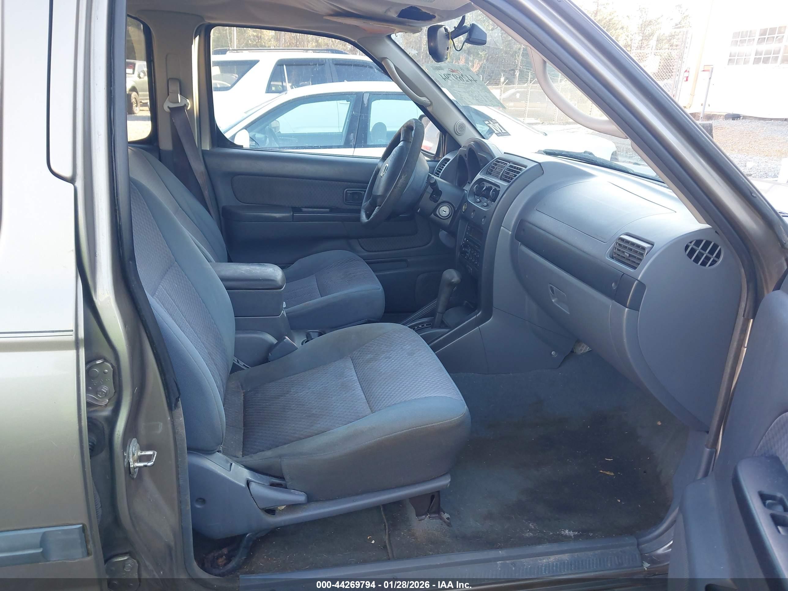 NISSAN XTERRA image 5