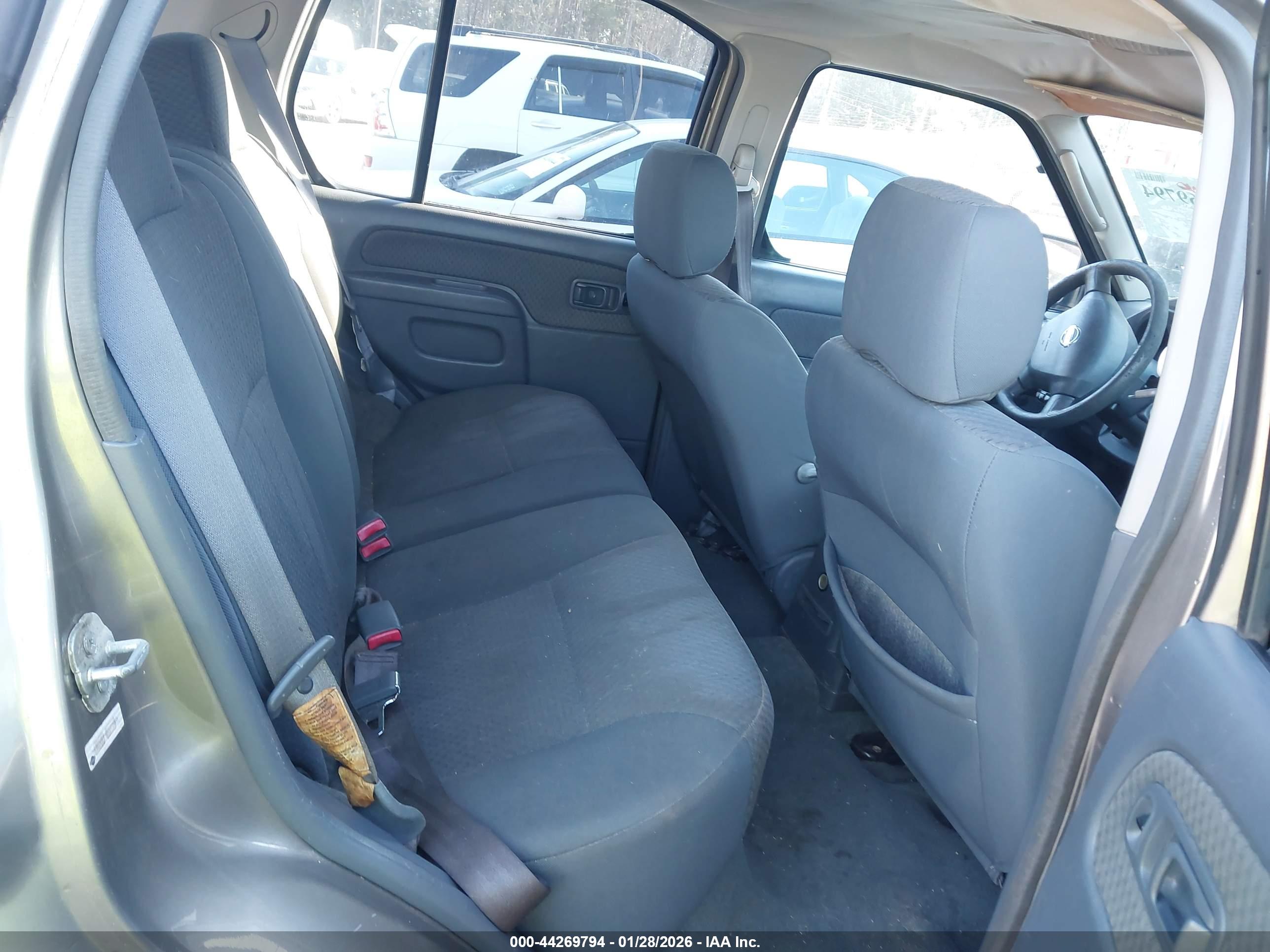 NISSAN XTERRA image 8