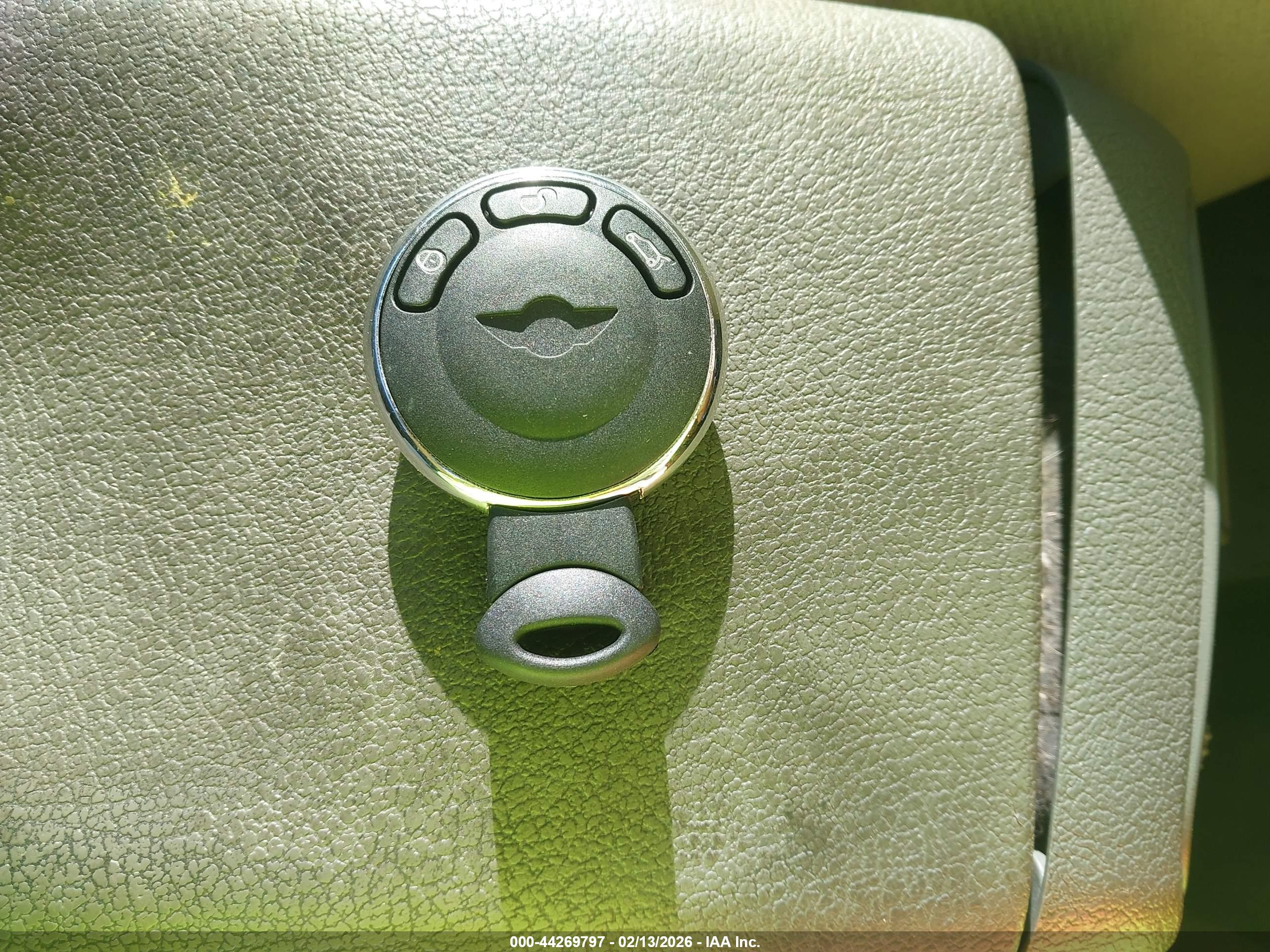 MINI COUNTRYMAN image 11