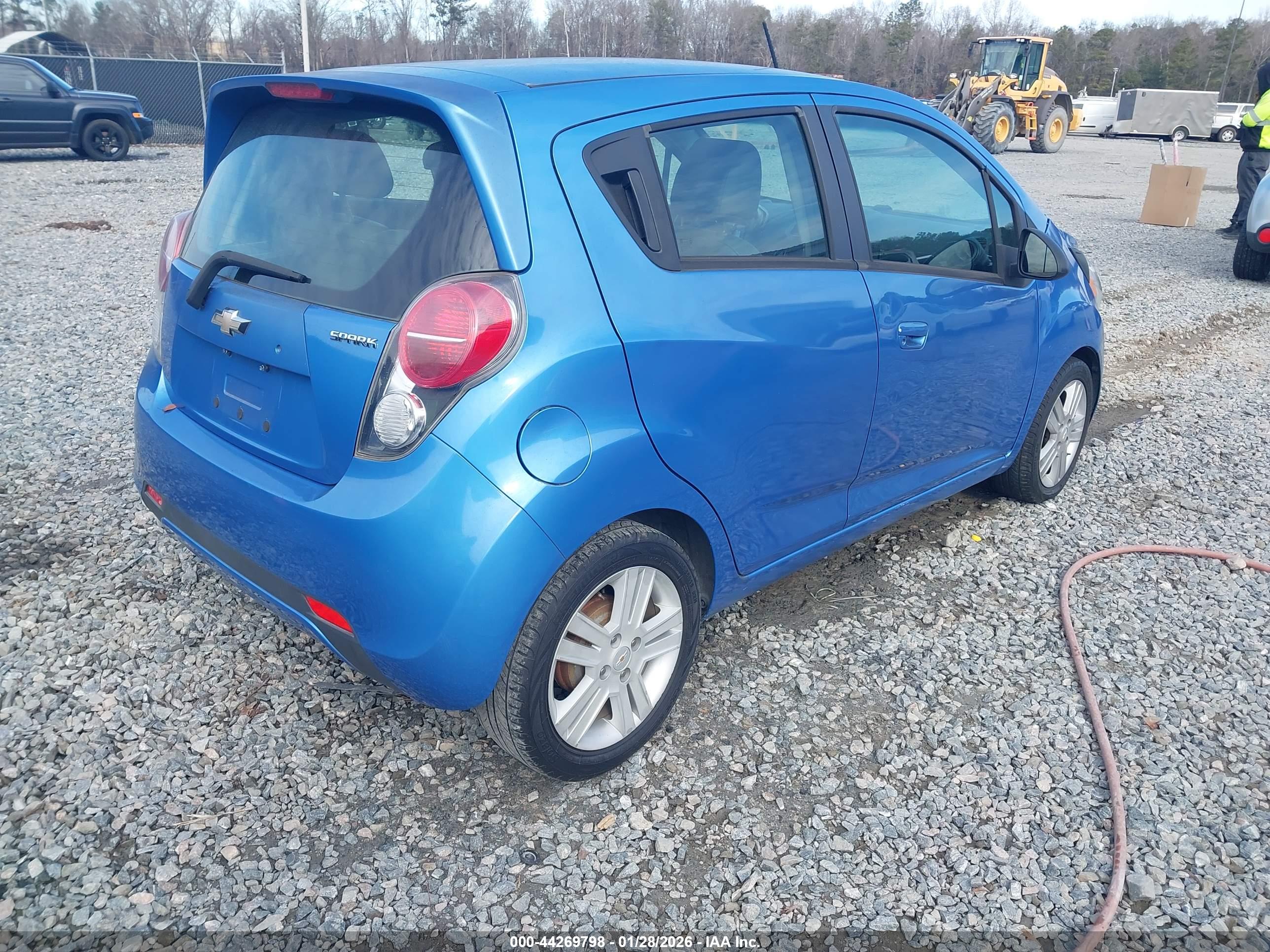 CHEVROLET SPARK image 4