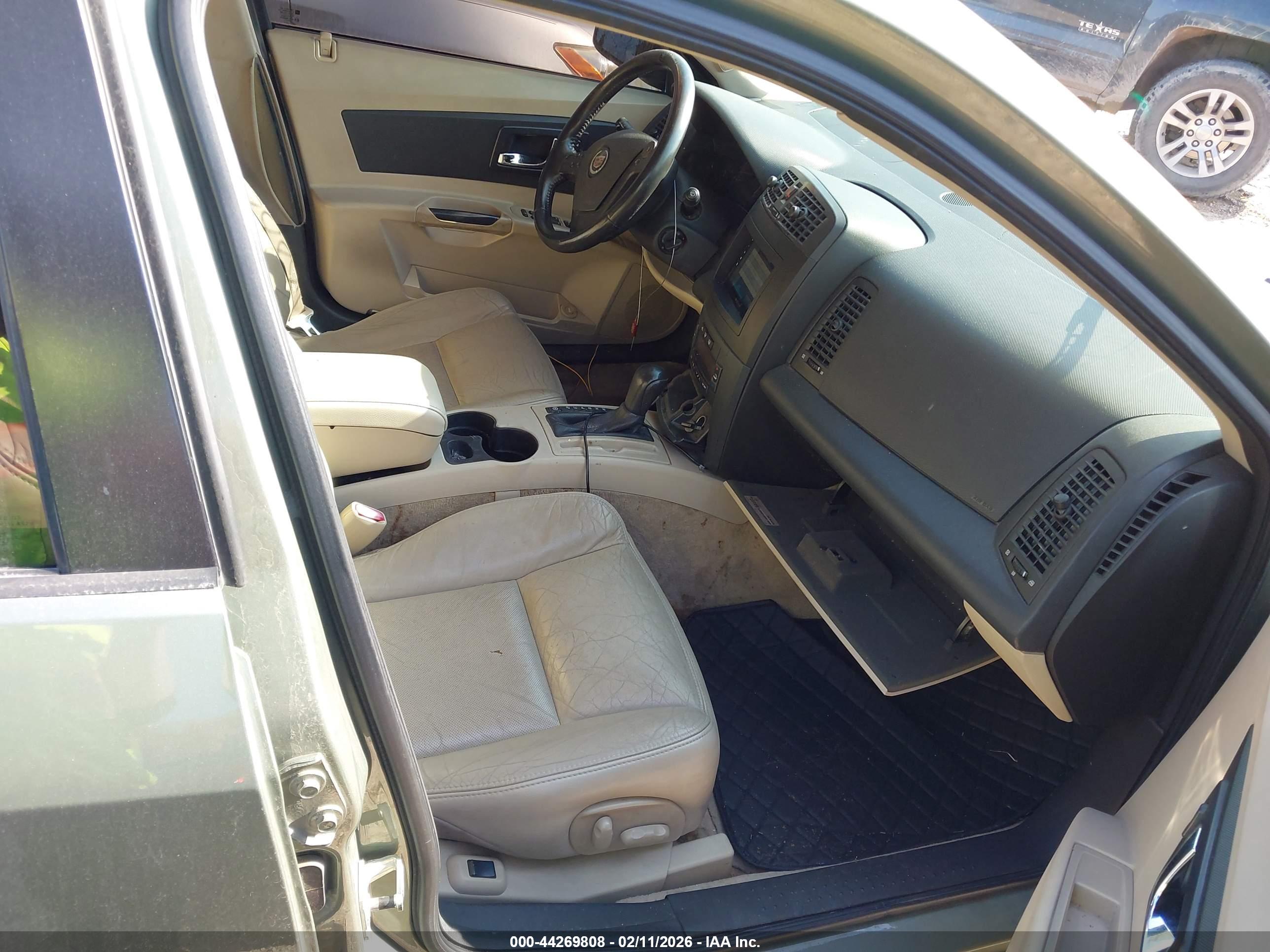 CADILLAC CTS image 5
