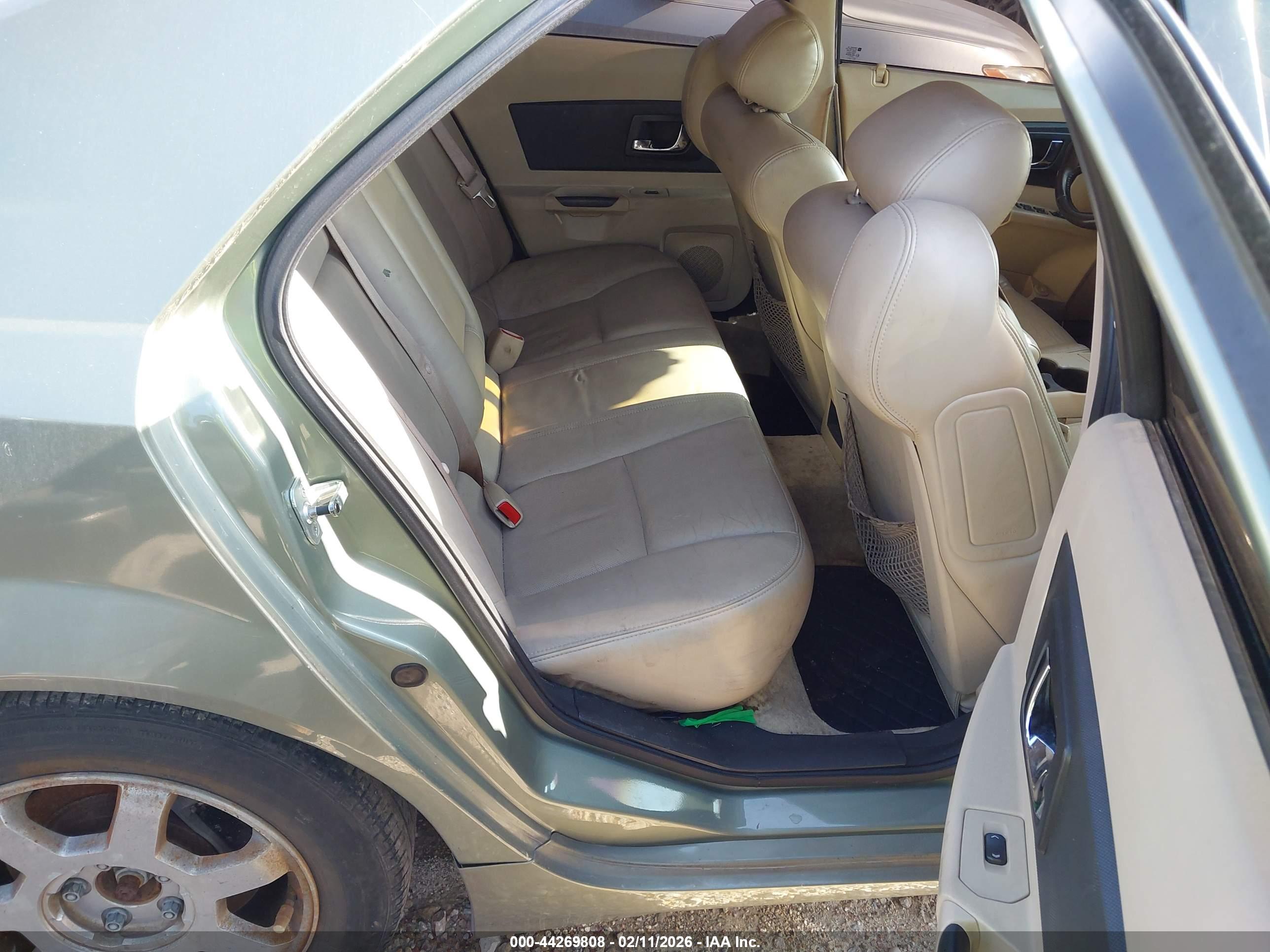 CADILLAC CTS image 8