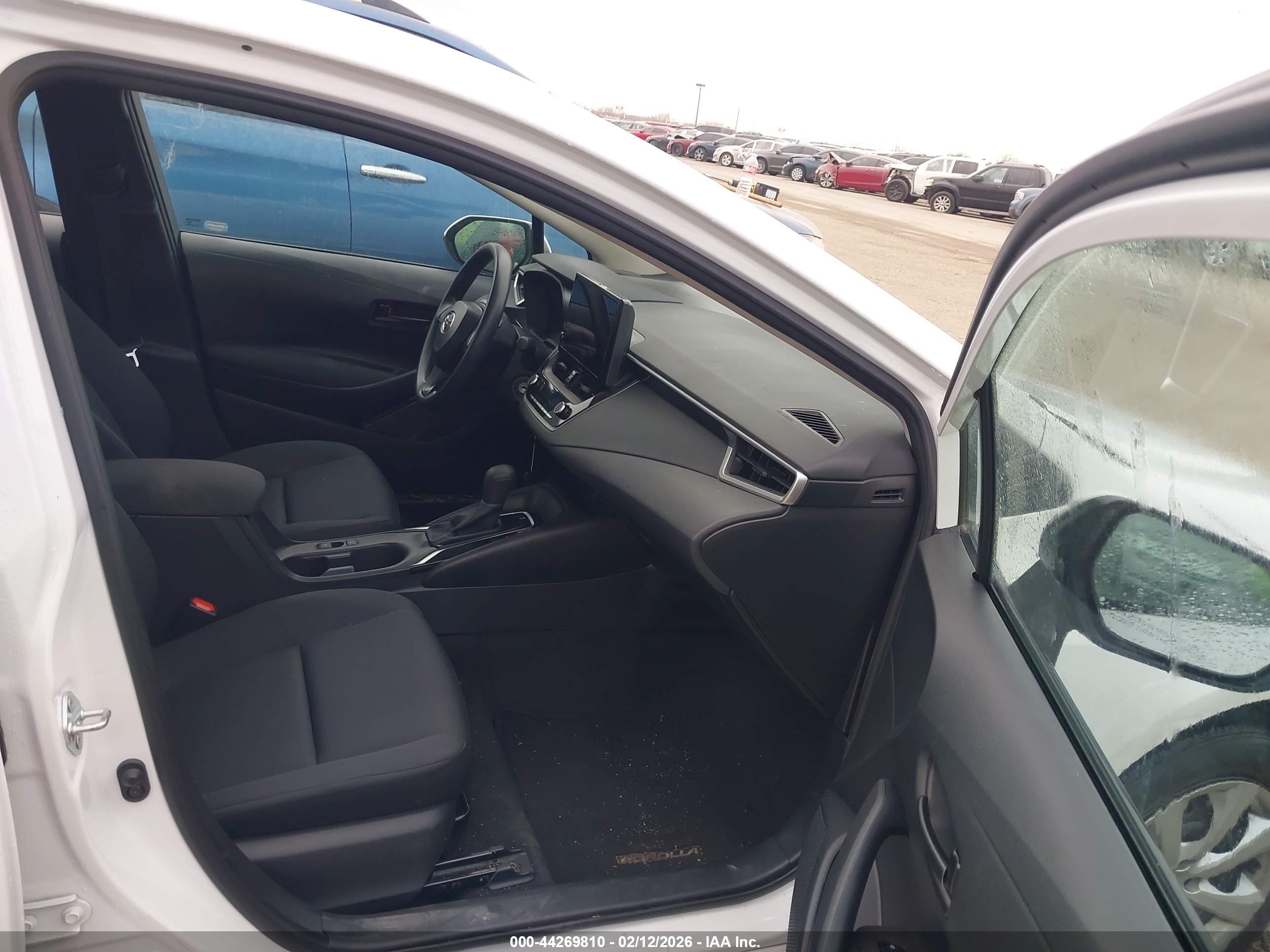 TOYOTA COROLLA image 5