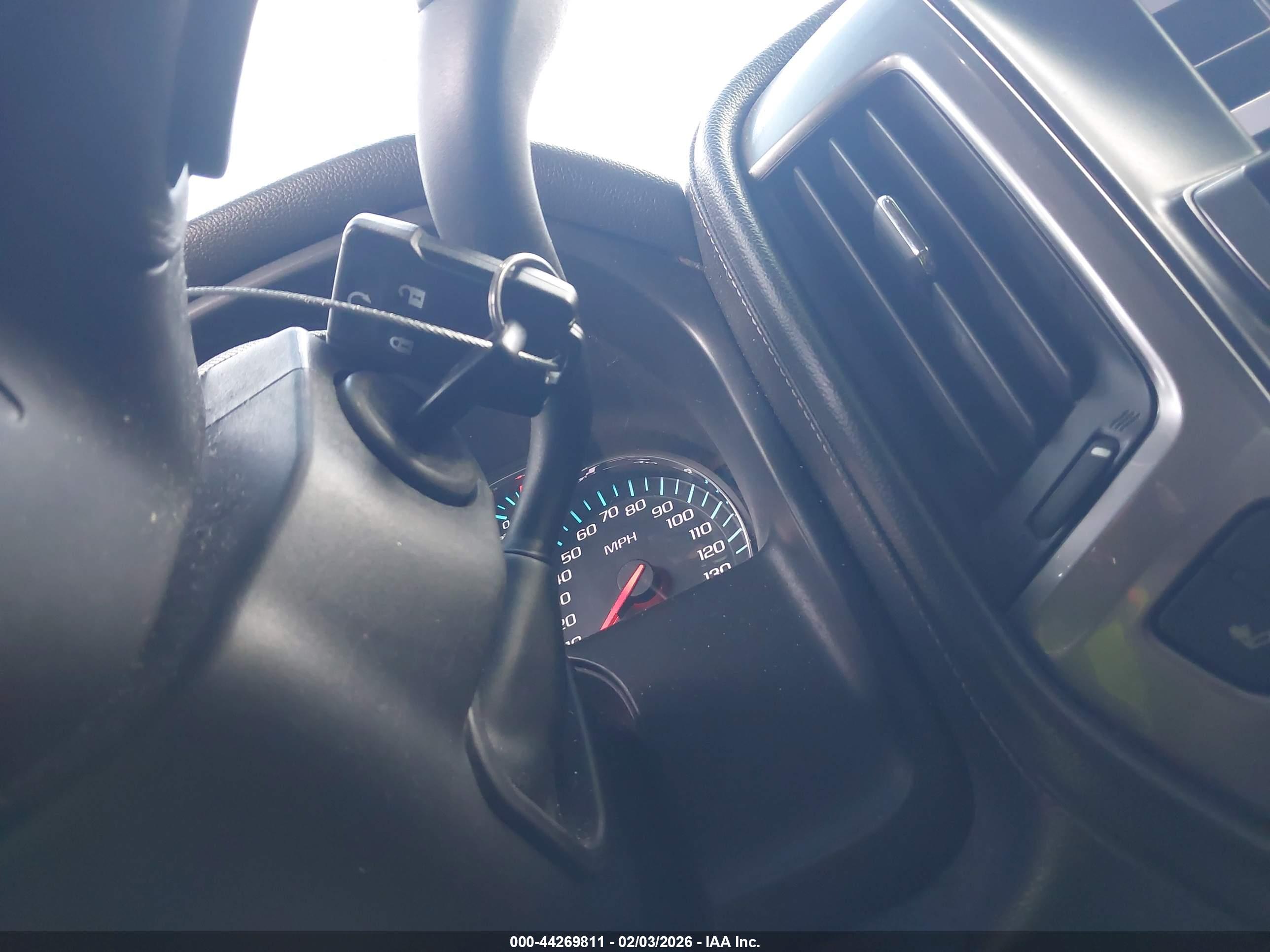 CHEVROLET SILVERADO image 11