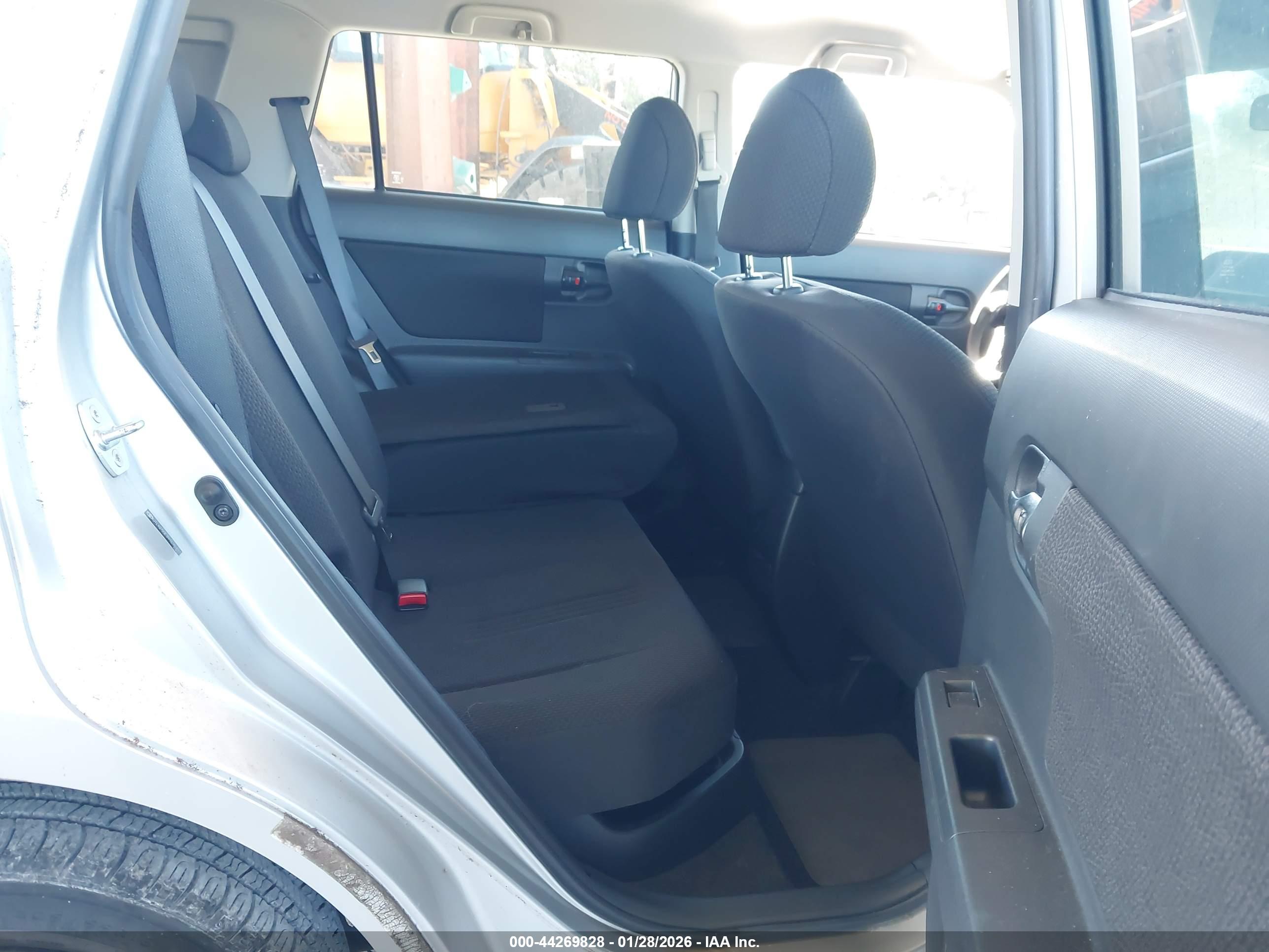 SCION XB image 8