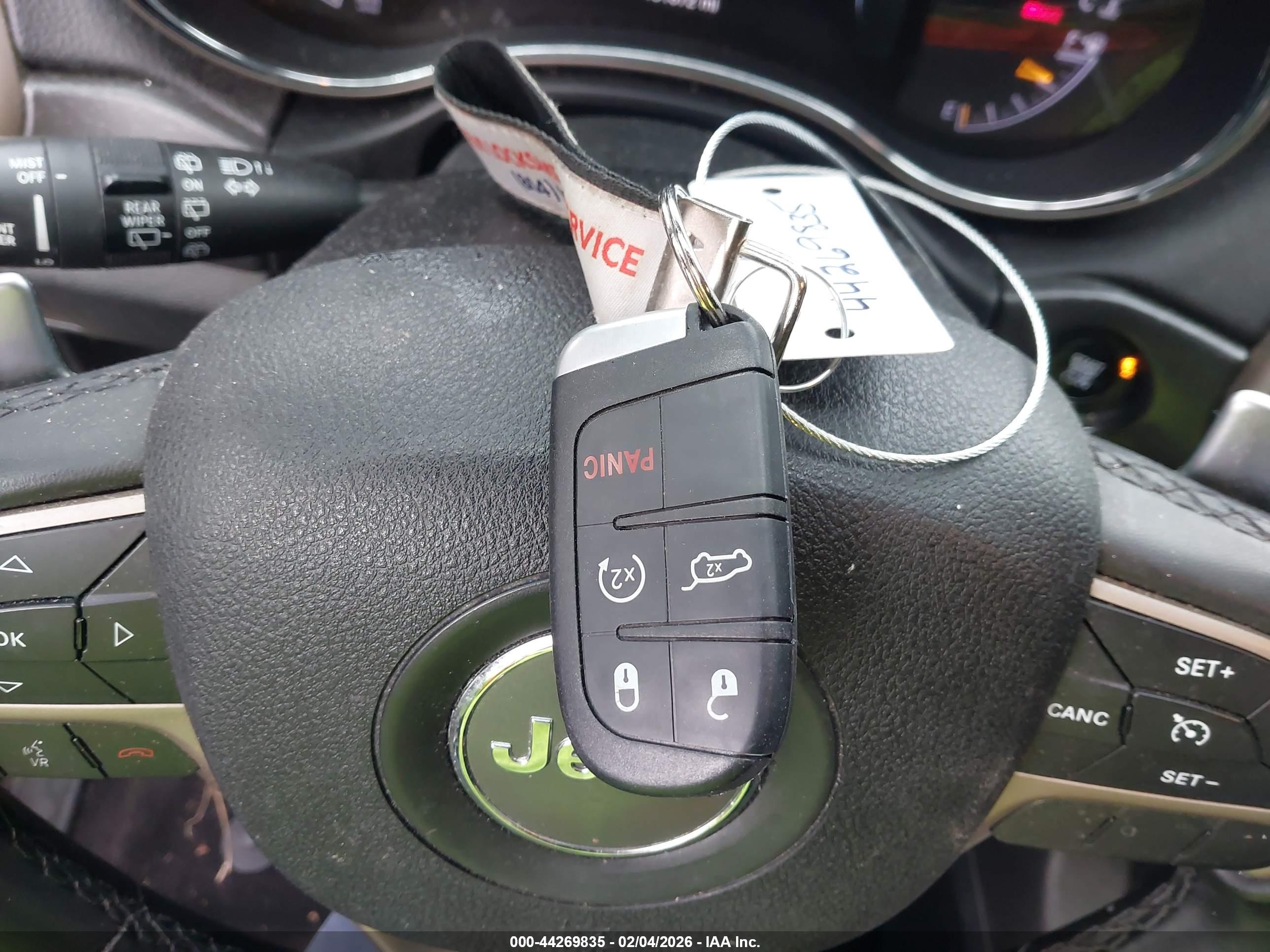 JEEP GRAND image 11