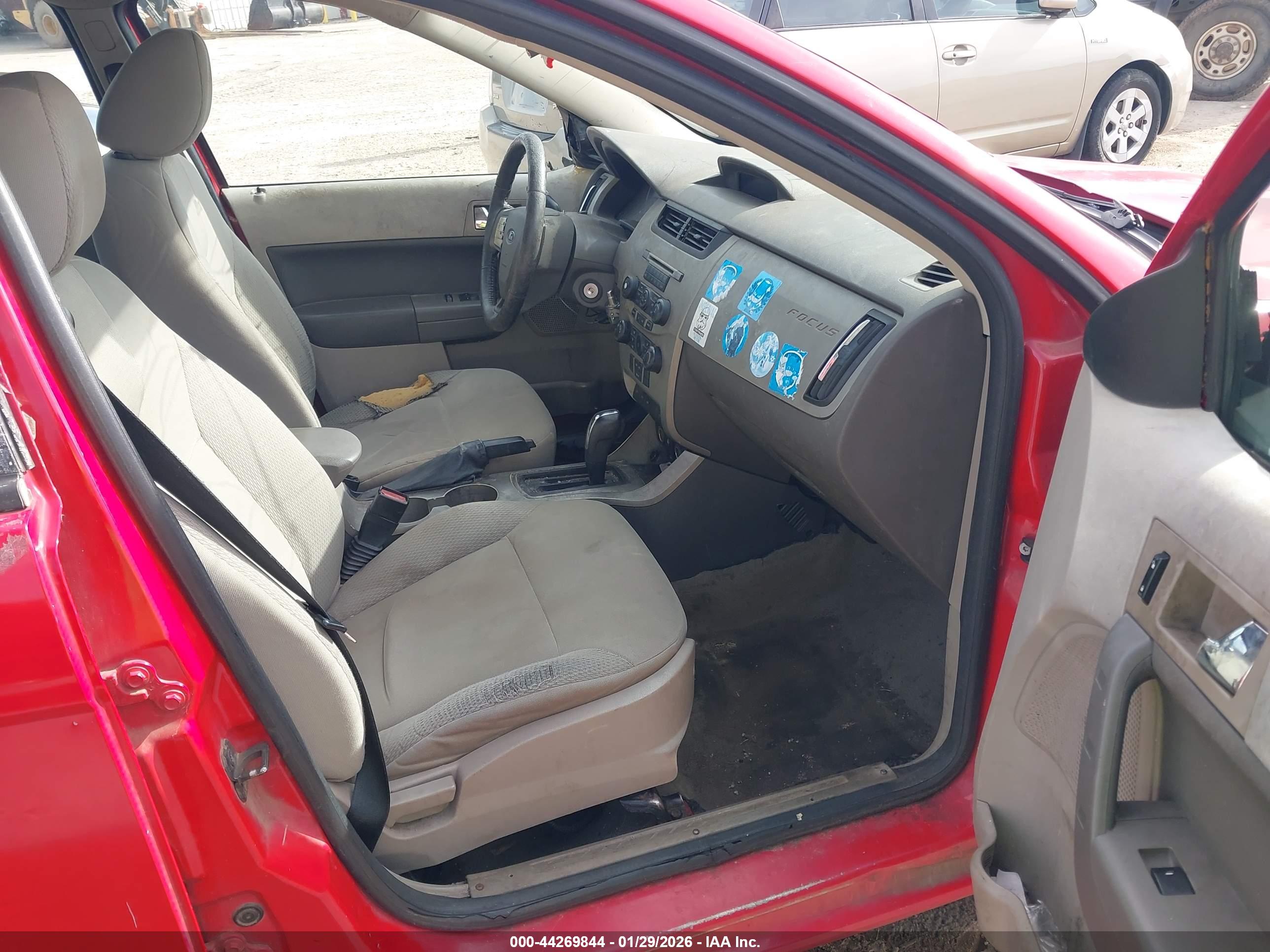 FORD FOCUS image 5