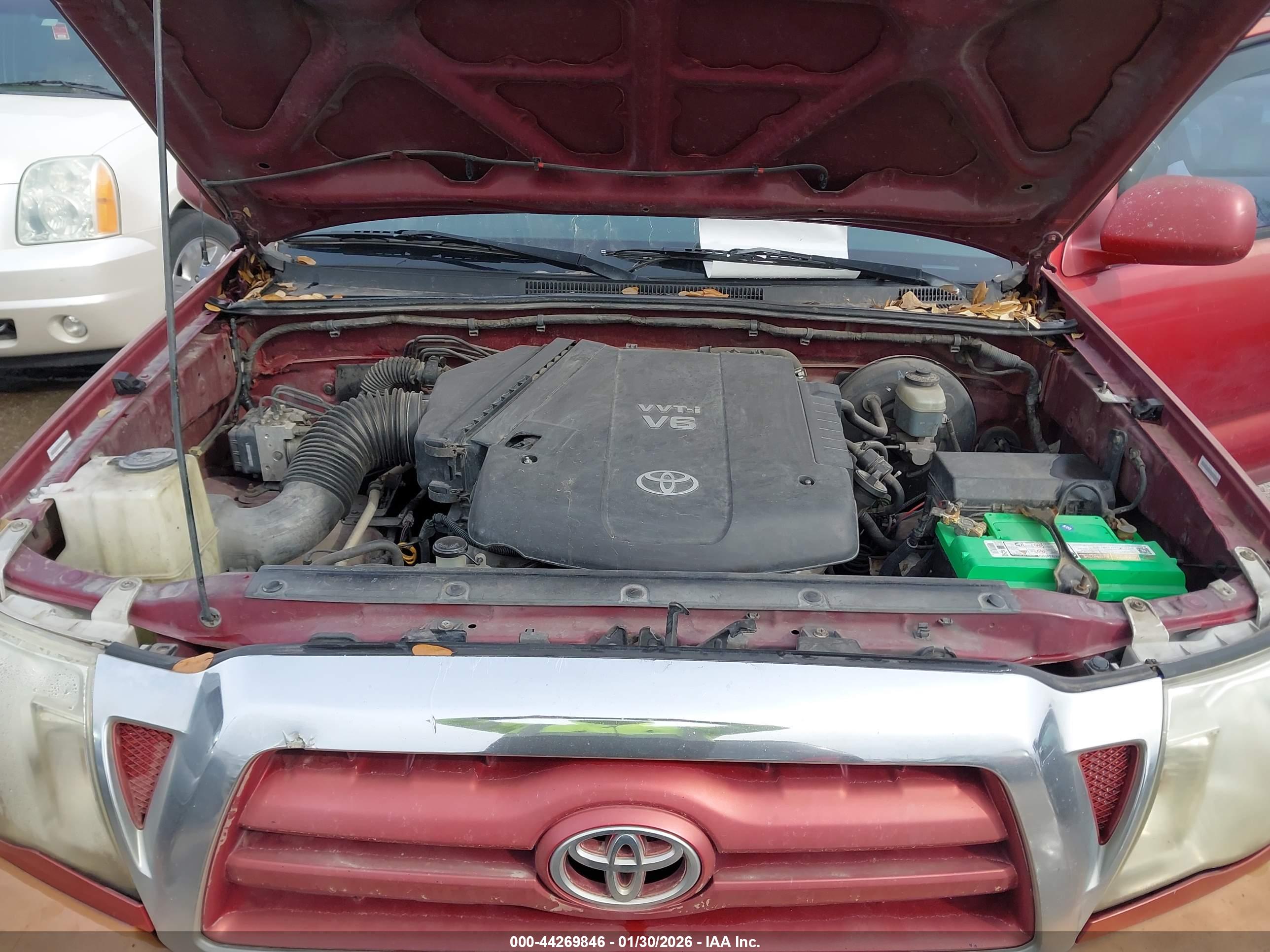 TOYOTA TACOMA image 10