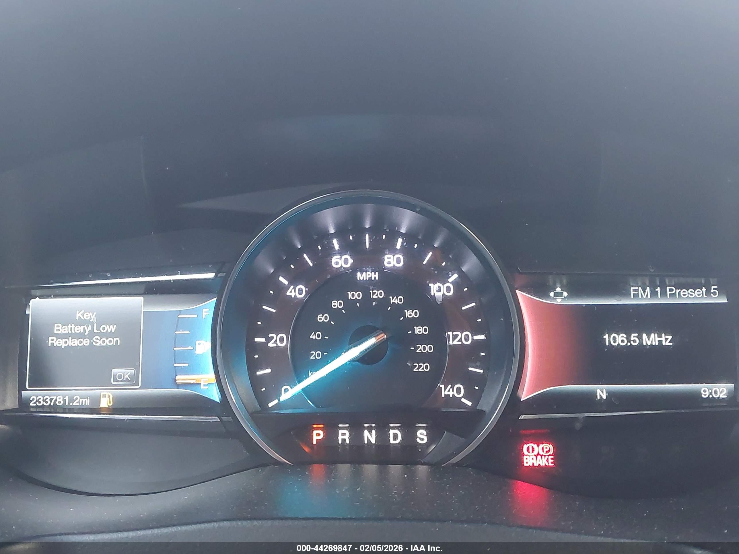 FORD EXPLORER image 7