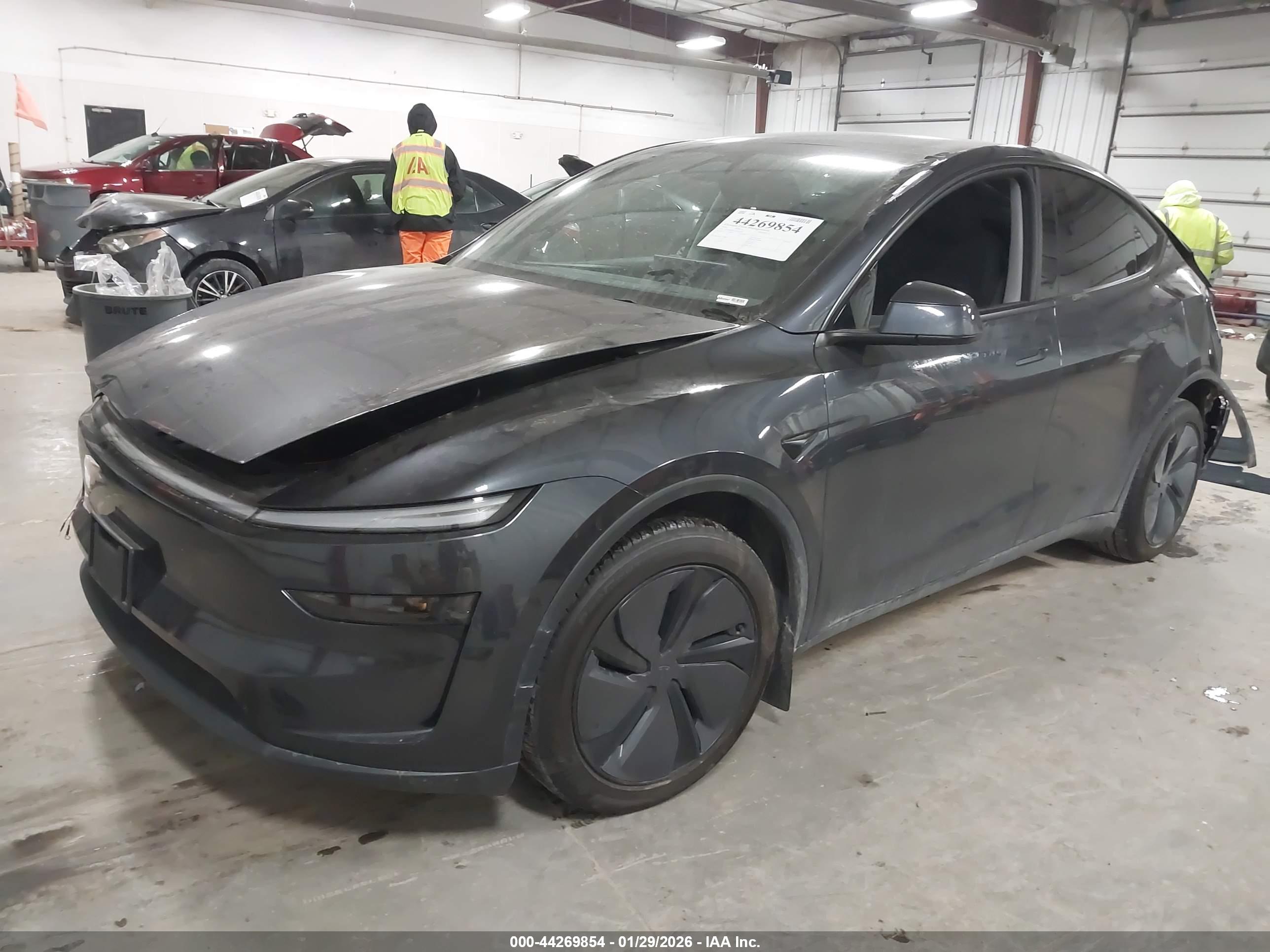 TESLA MODEL image 2
