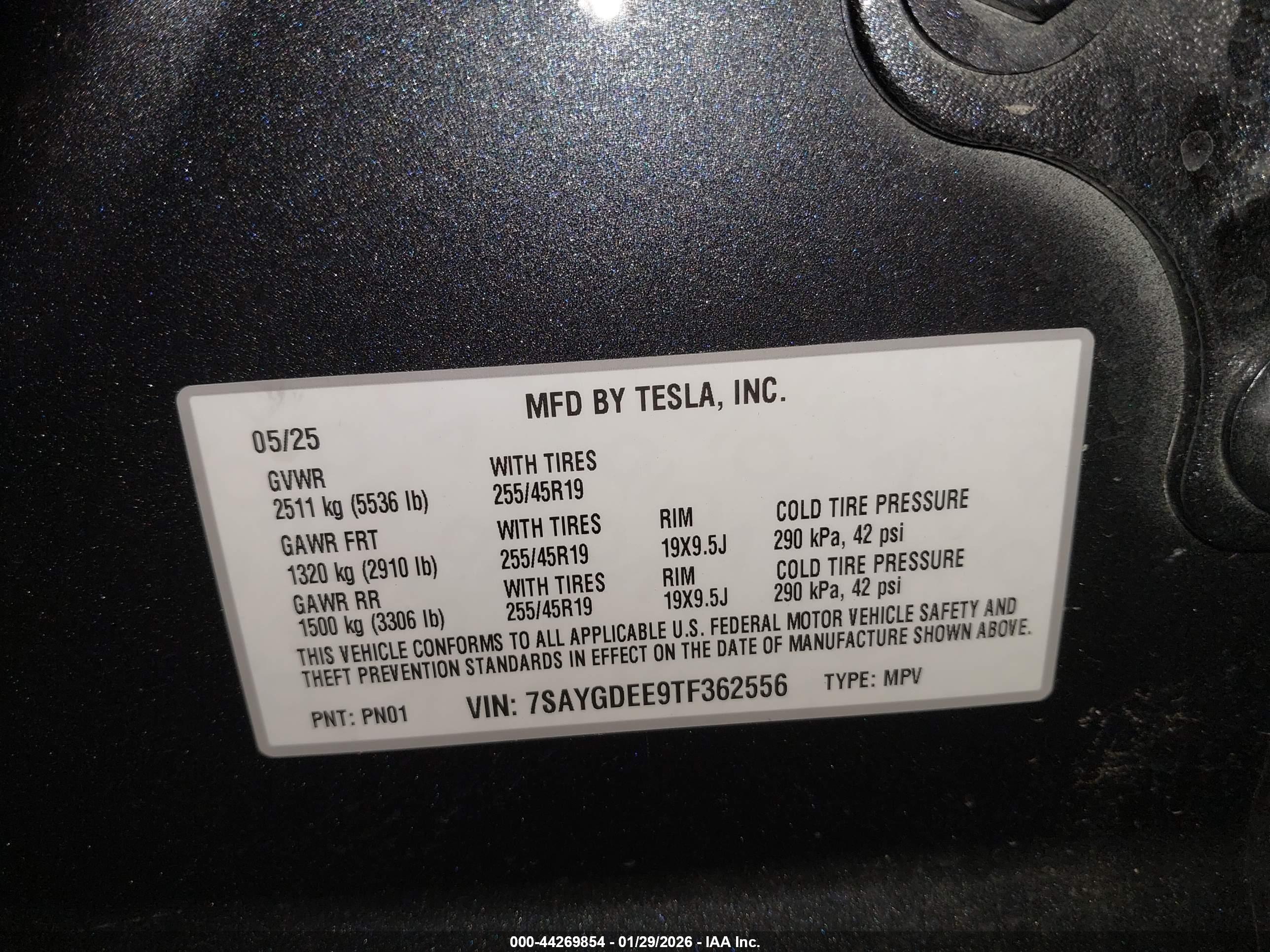 TESLA MODEL image 9
