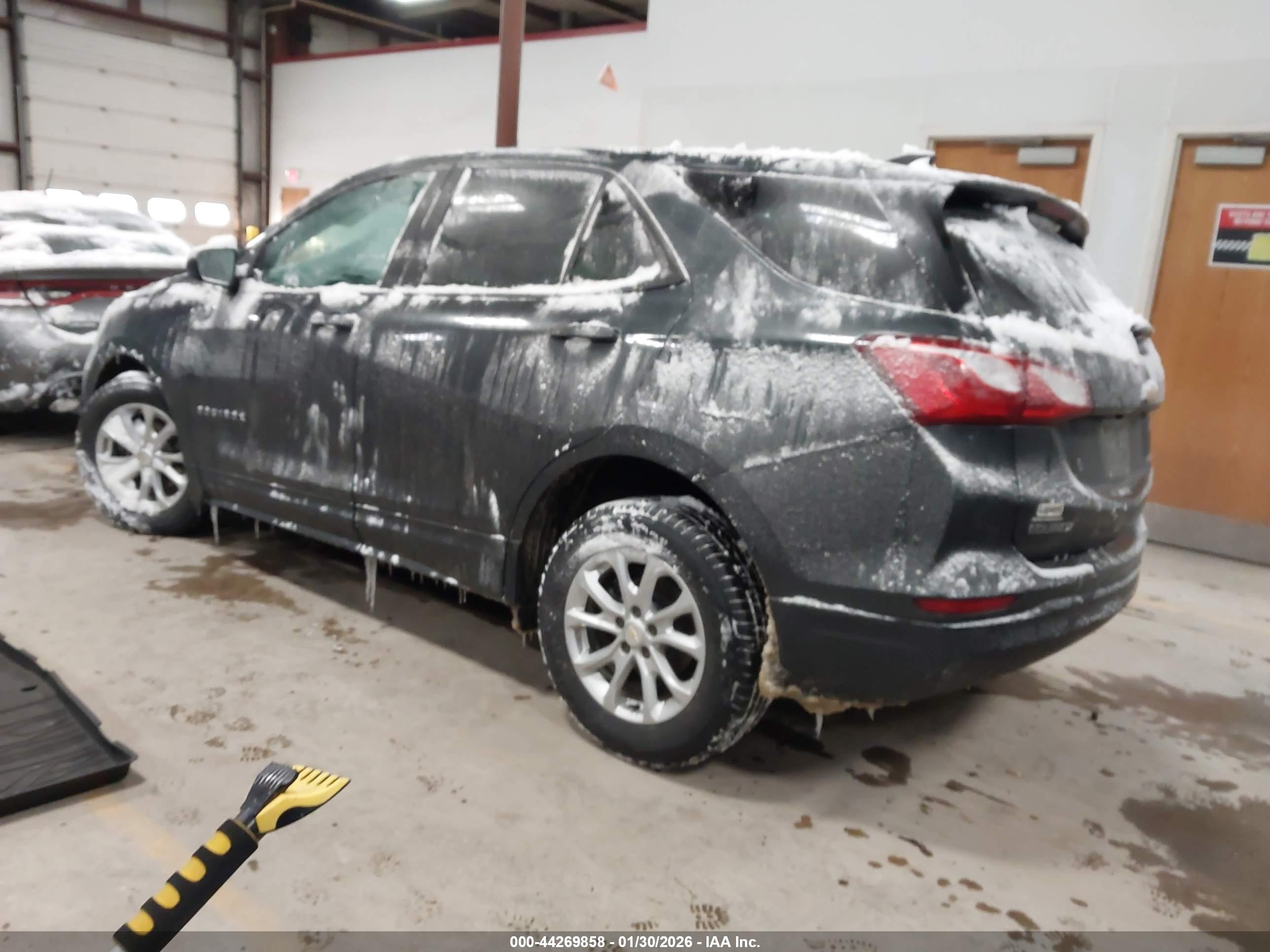 CHEVROLET EQUINOX image 3