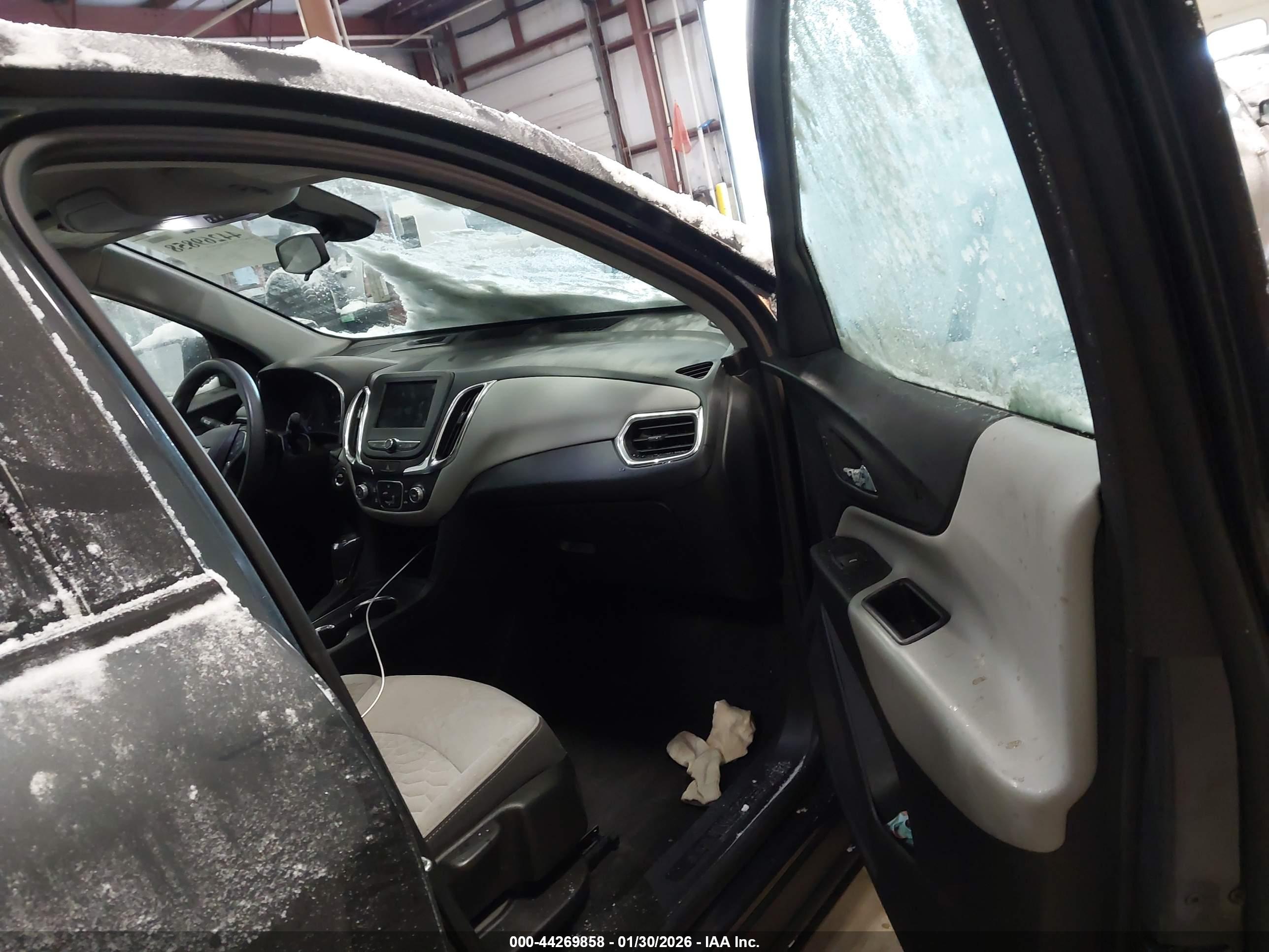 CHEVROLET EQUINOX image 5