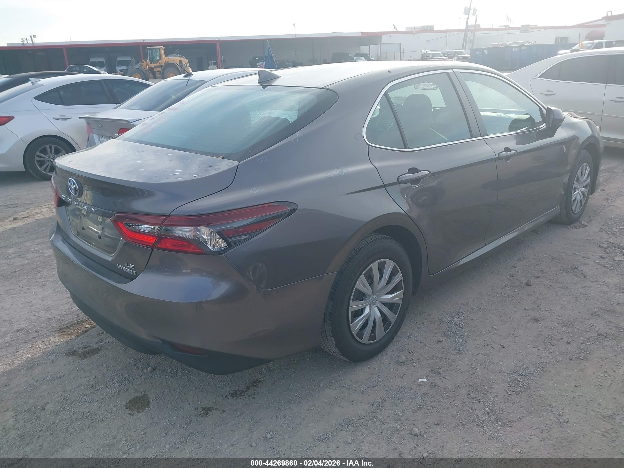 TOYOTA CAMRY image 4