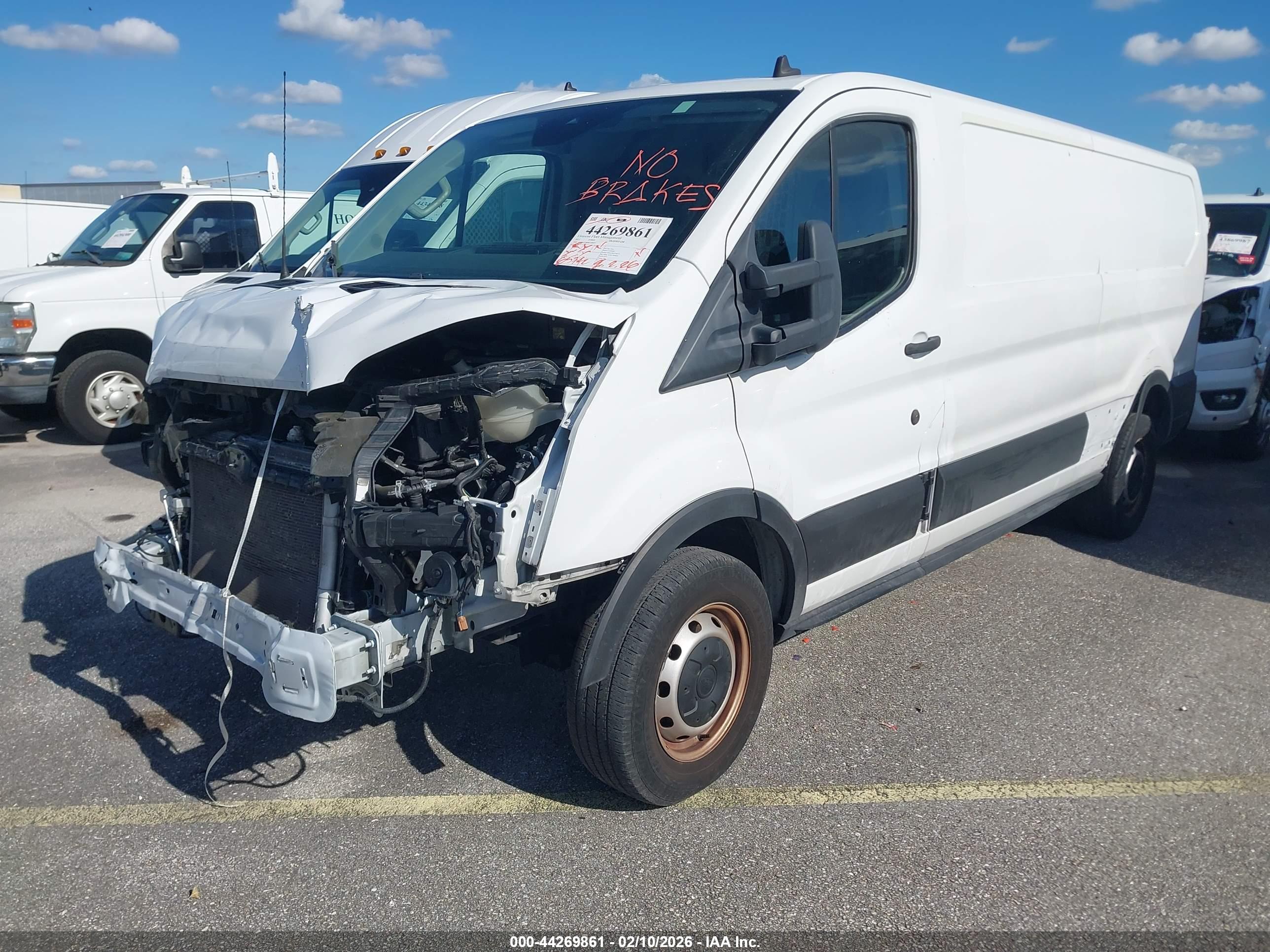 FORD TRANSIT-250 image 2