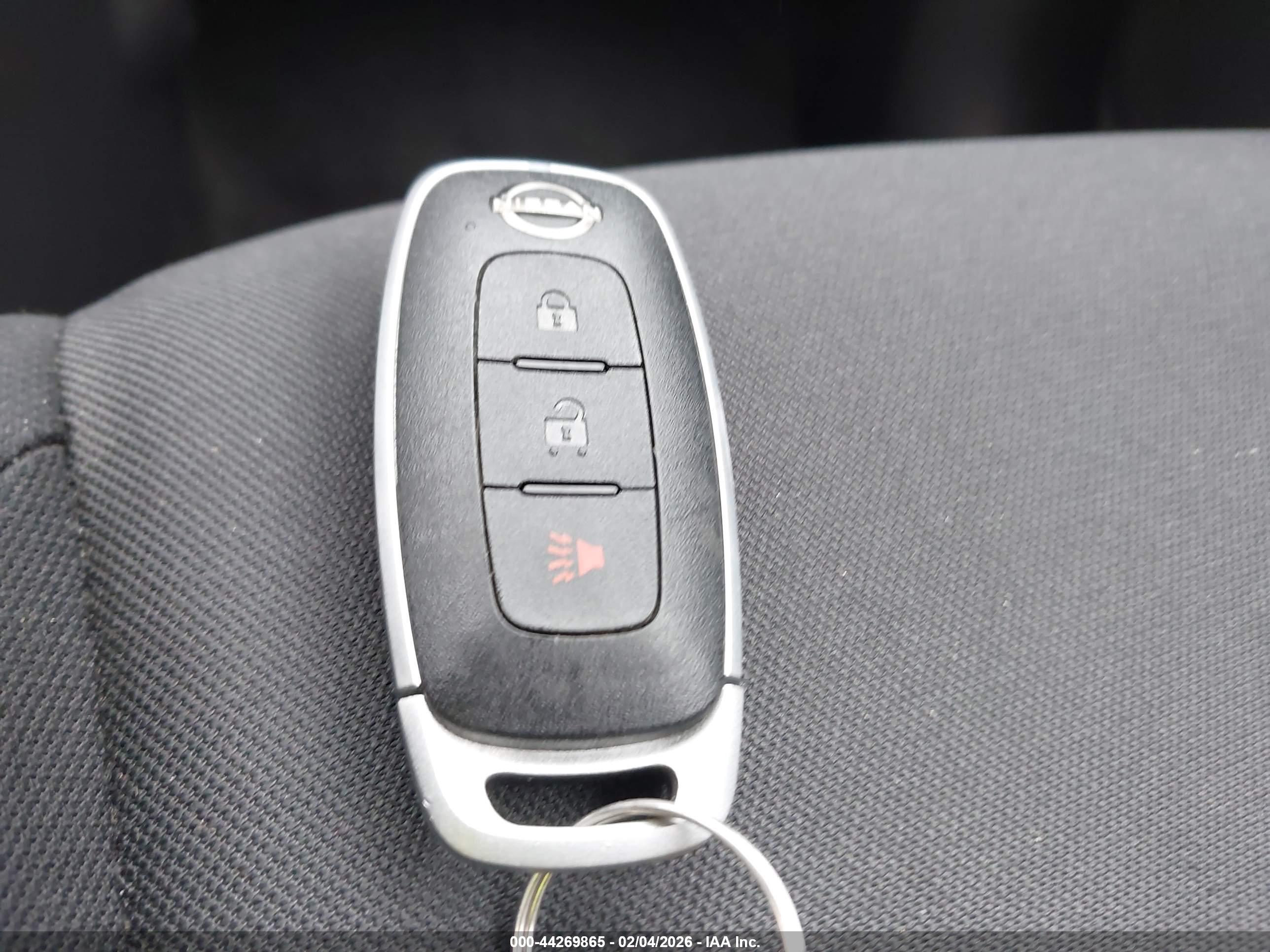 NISSAN KICKS image 11