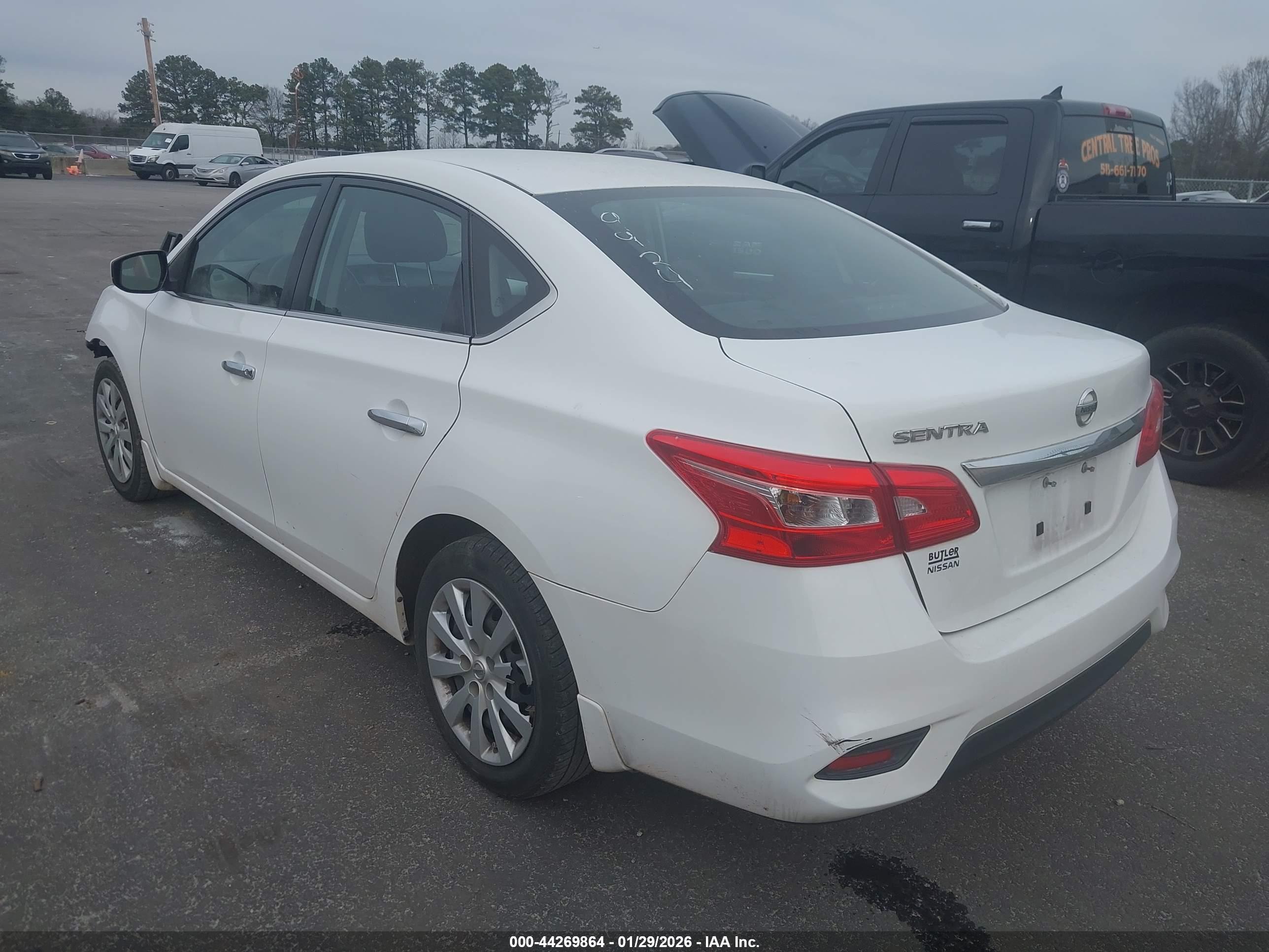 NISSAN SENTRA image 3