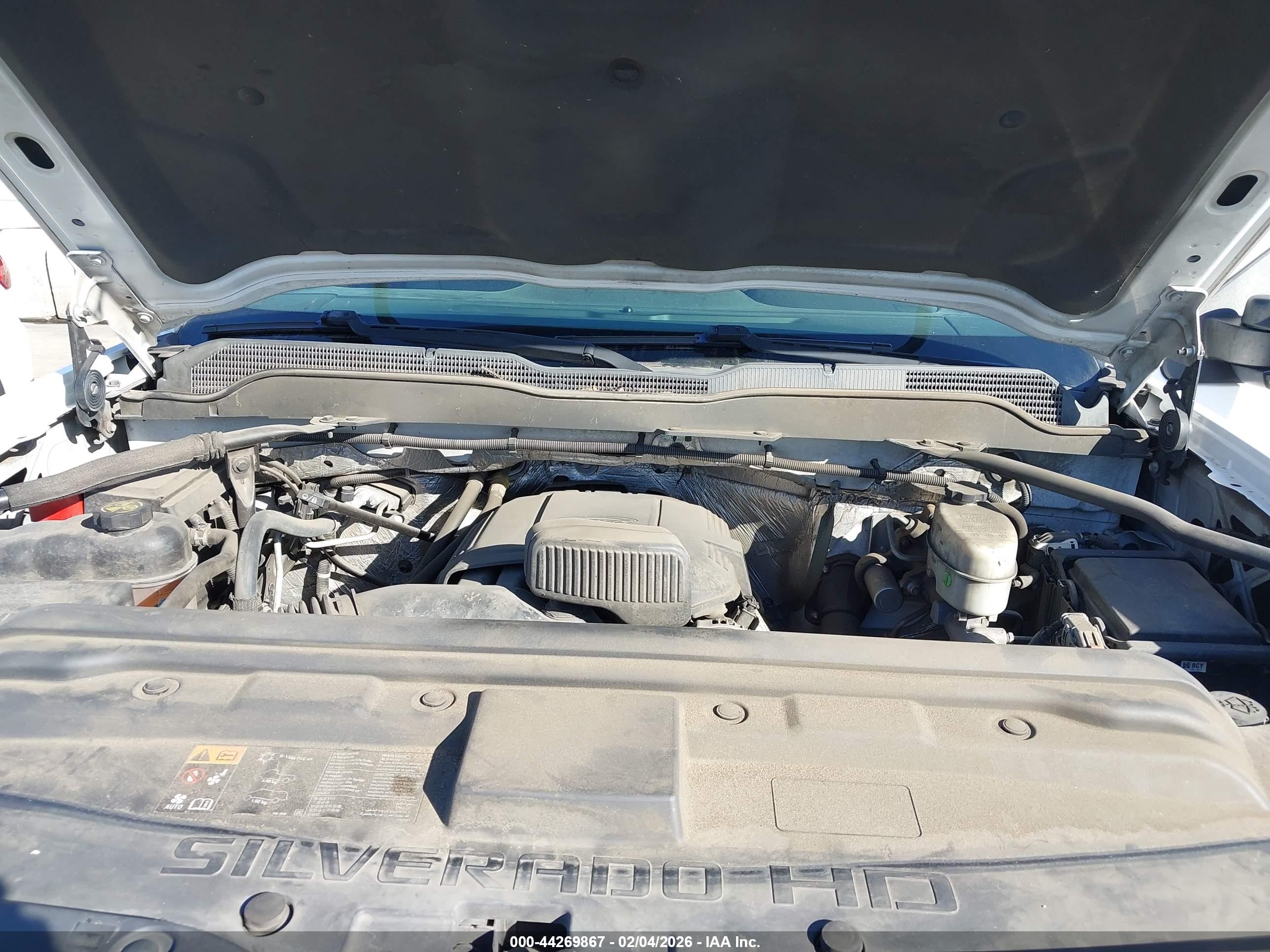 CHEVROLET SILVERADO image 10
