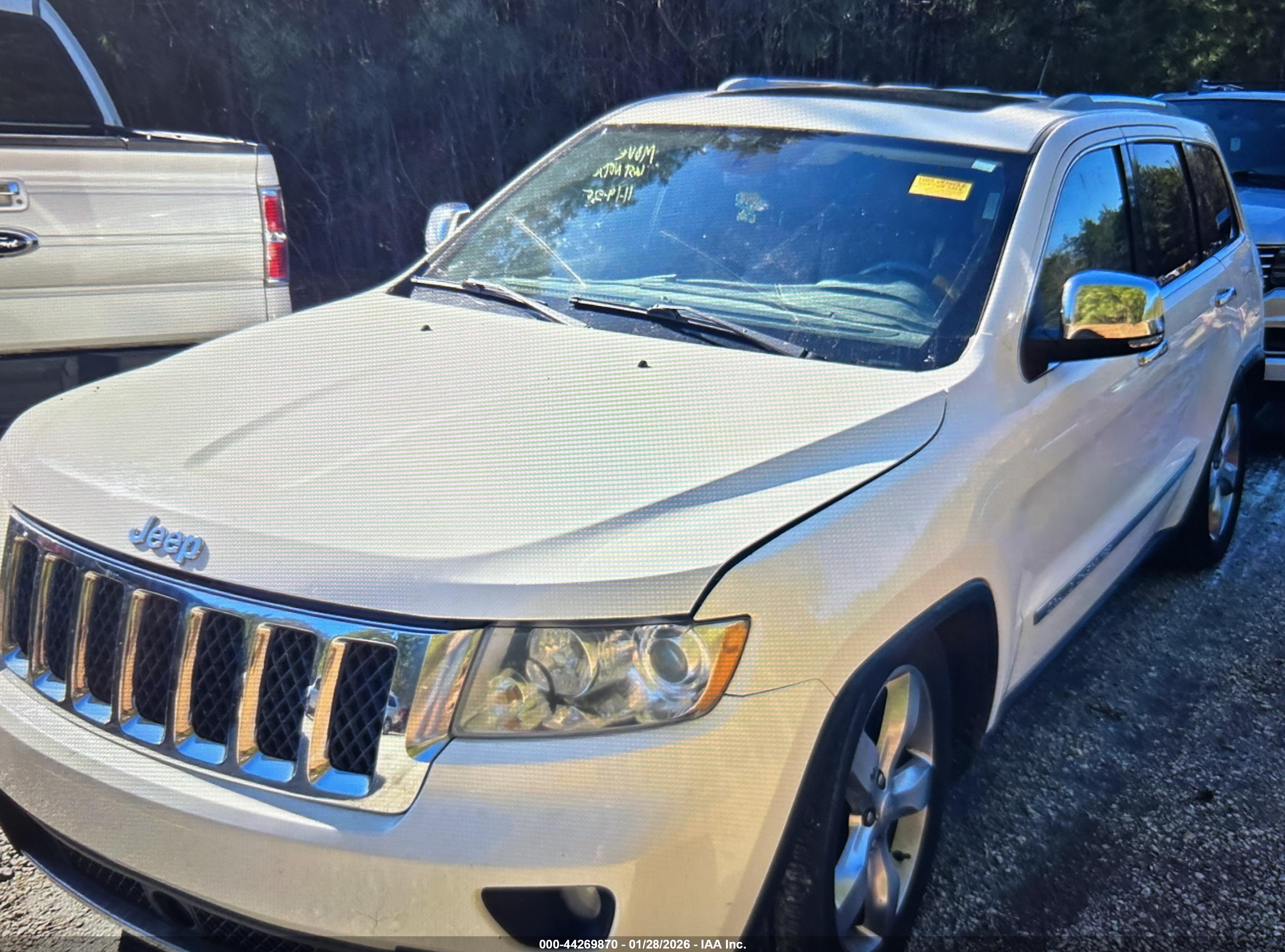 JEEP GRAND image 2