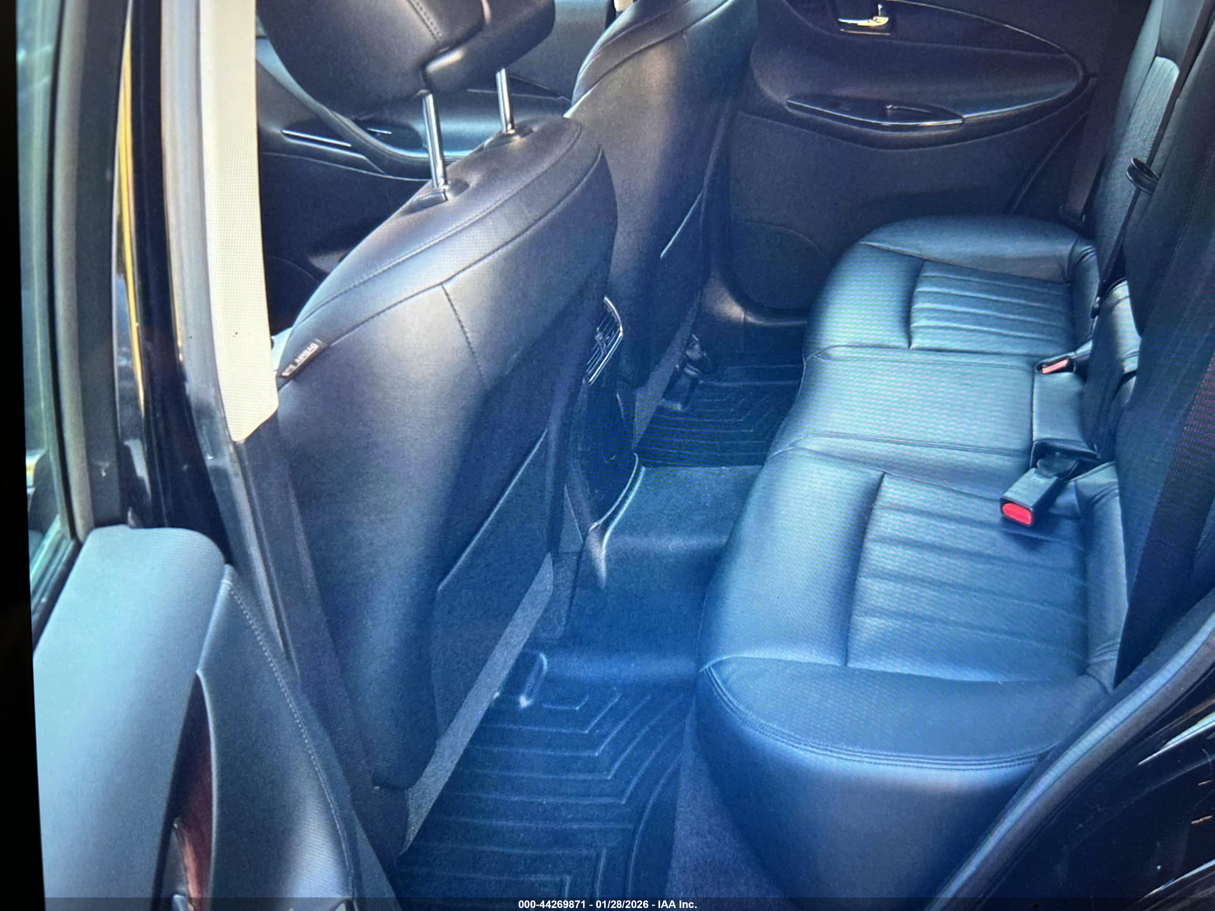 INFINITI QX50 image 8