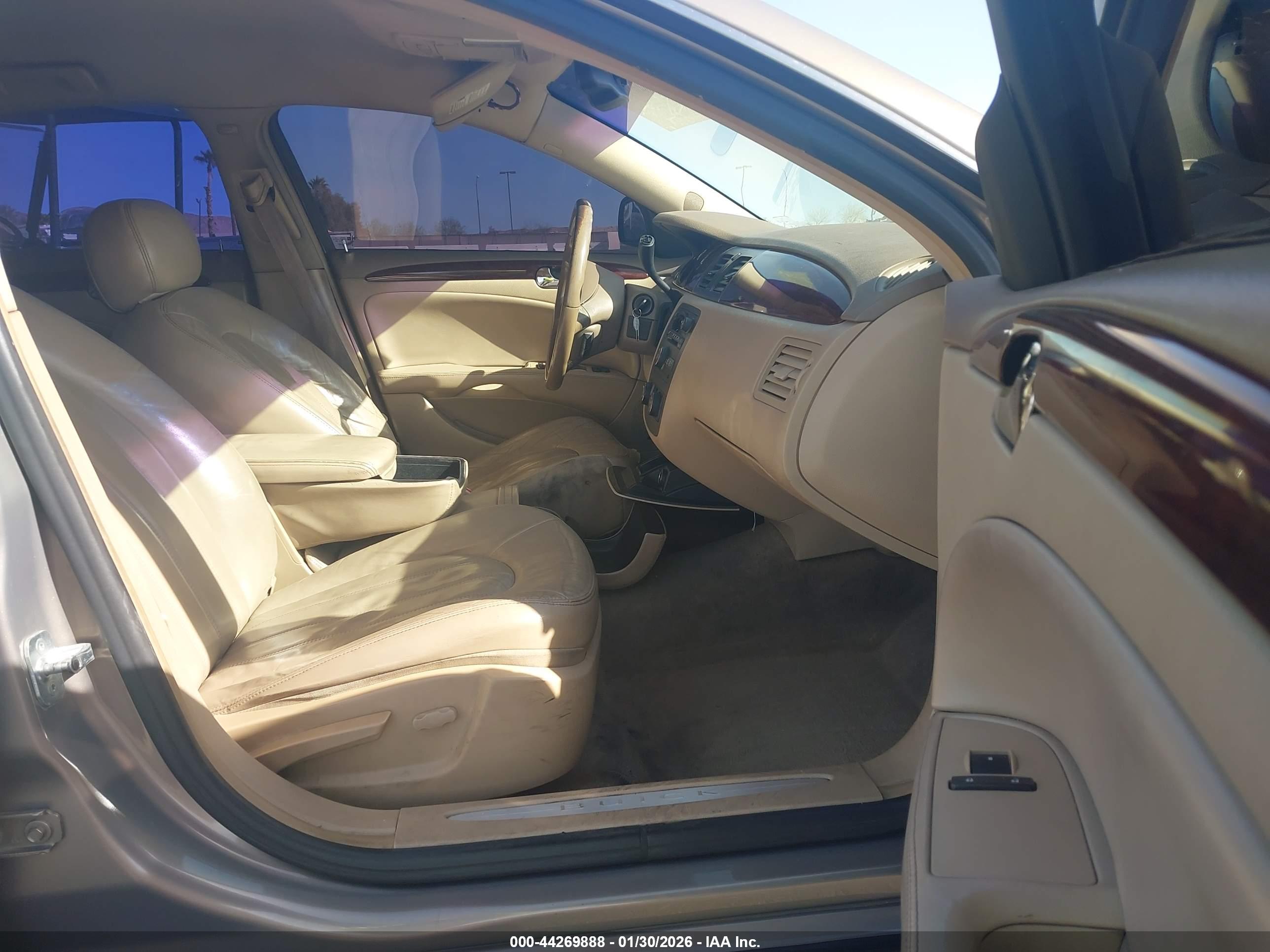 BUICK LUCERNE image 5
