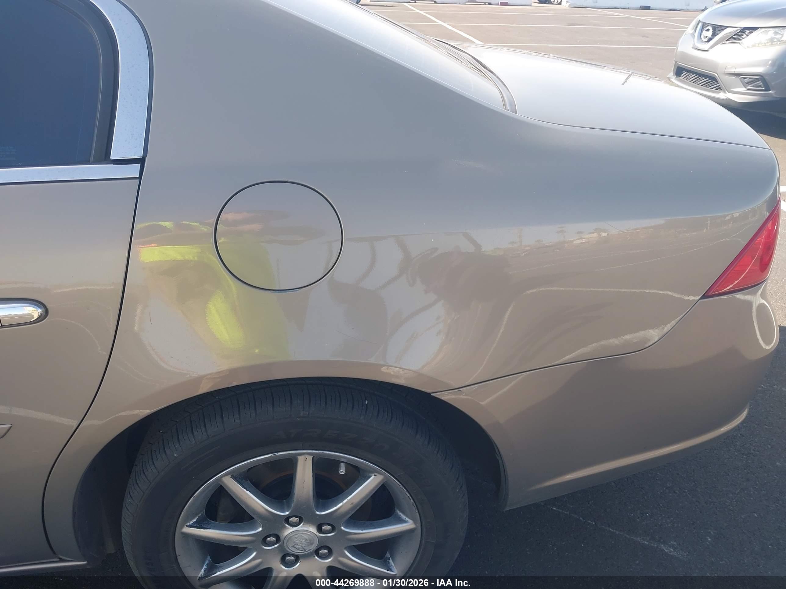 BUICK LUCERNE image 6