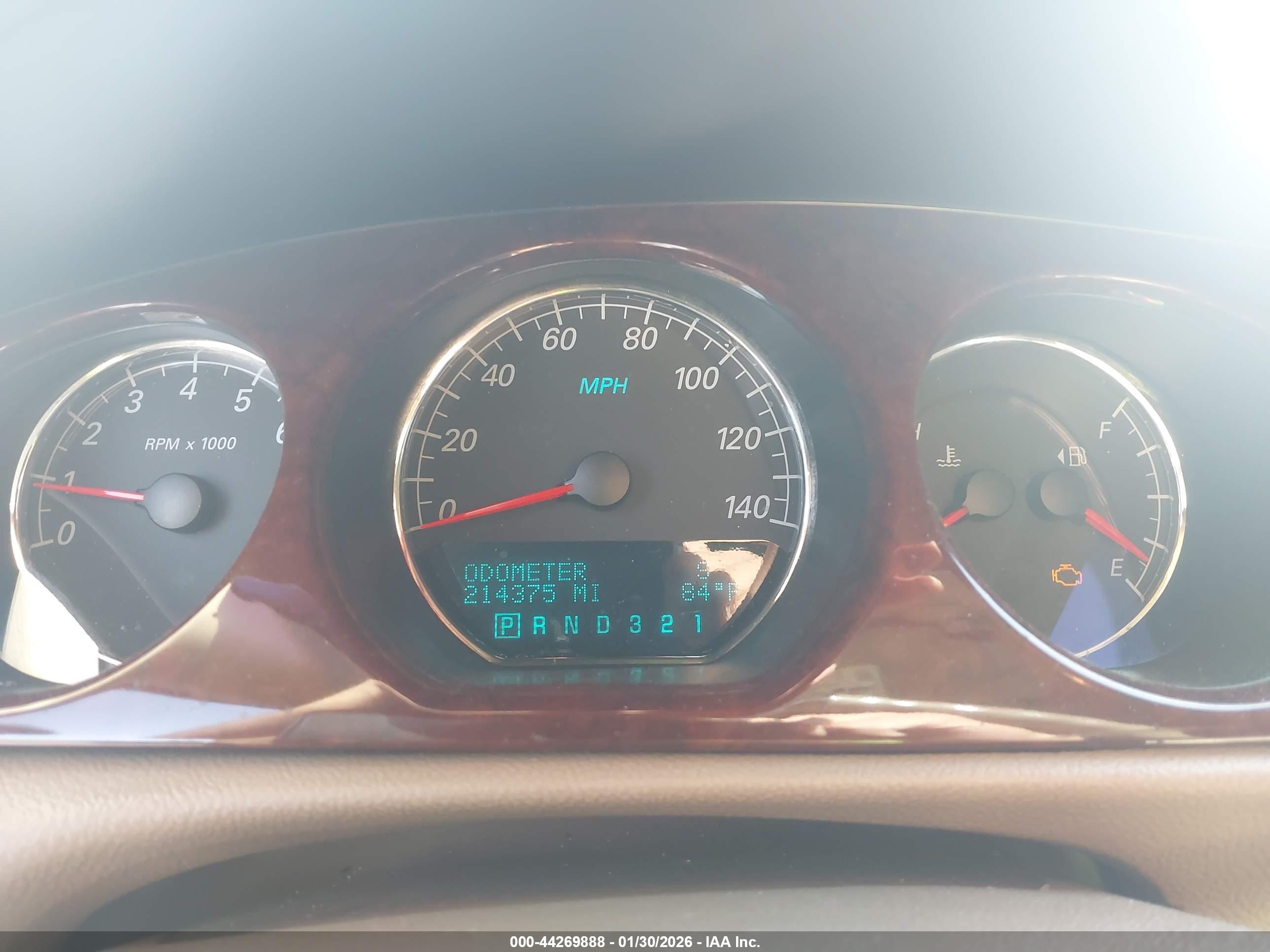 BUICK LUCERNE image 7