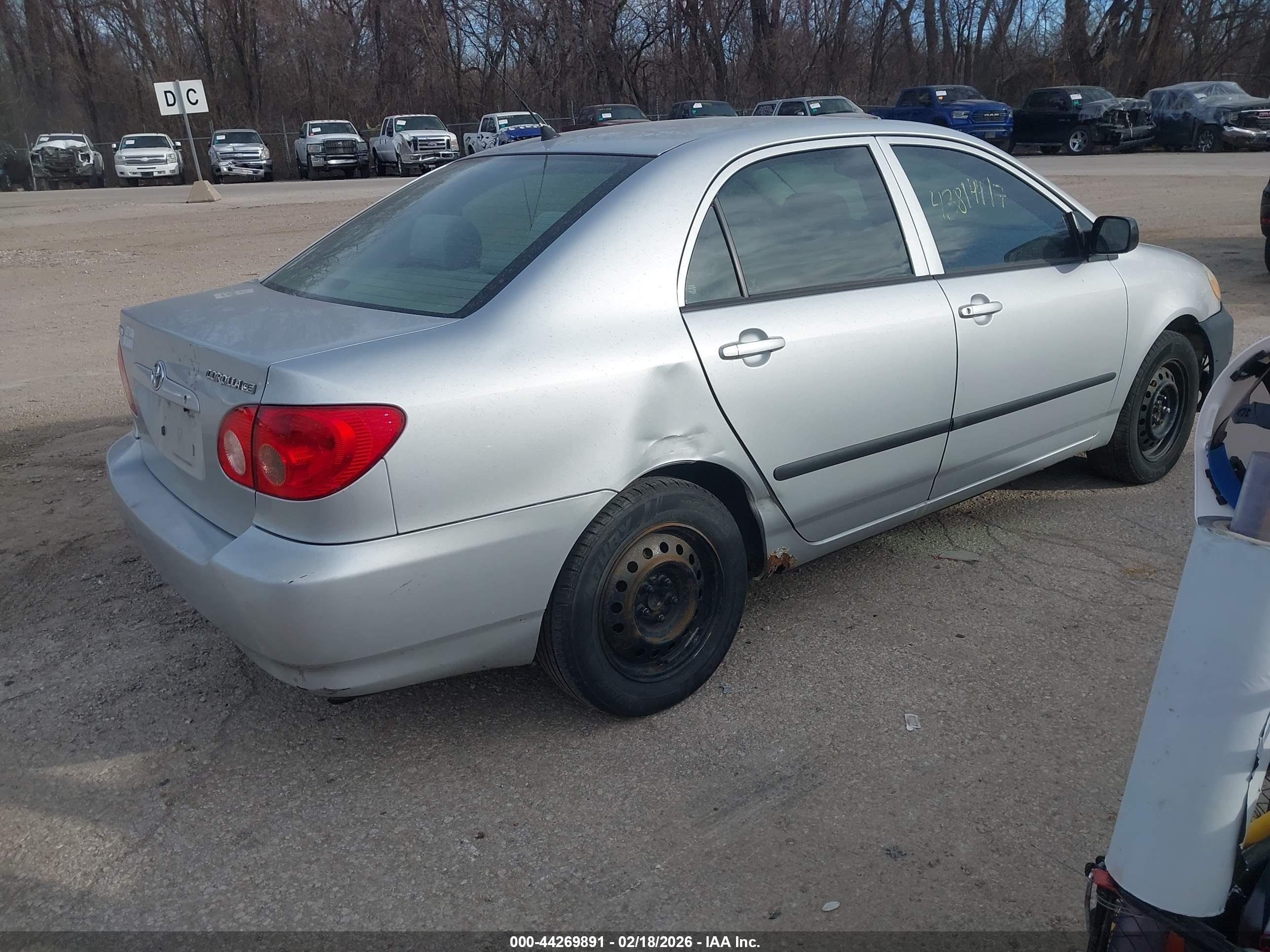 TOYOTA COROLLA image 4