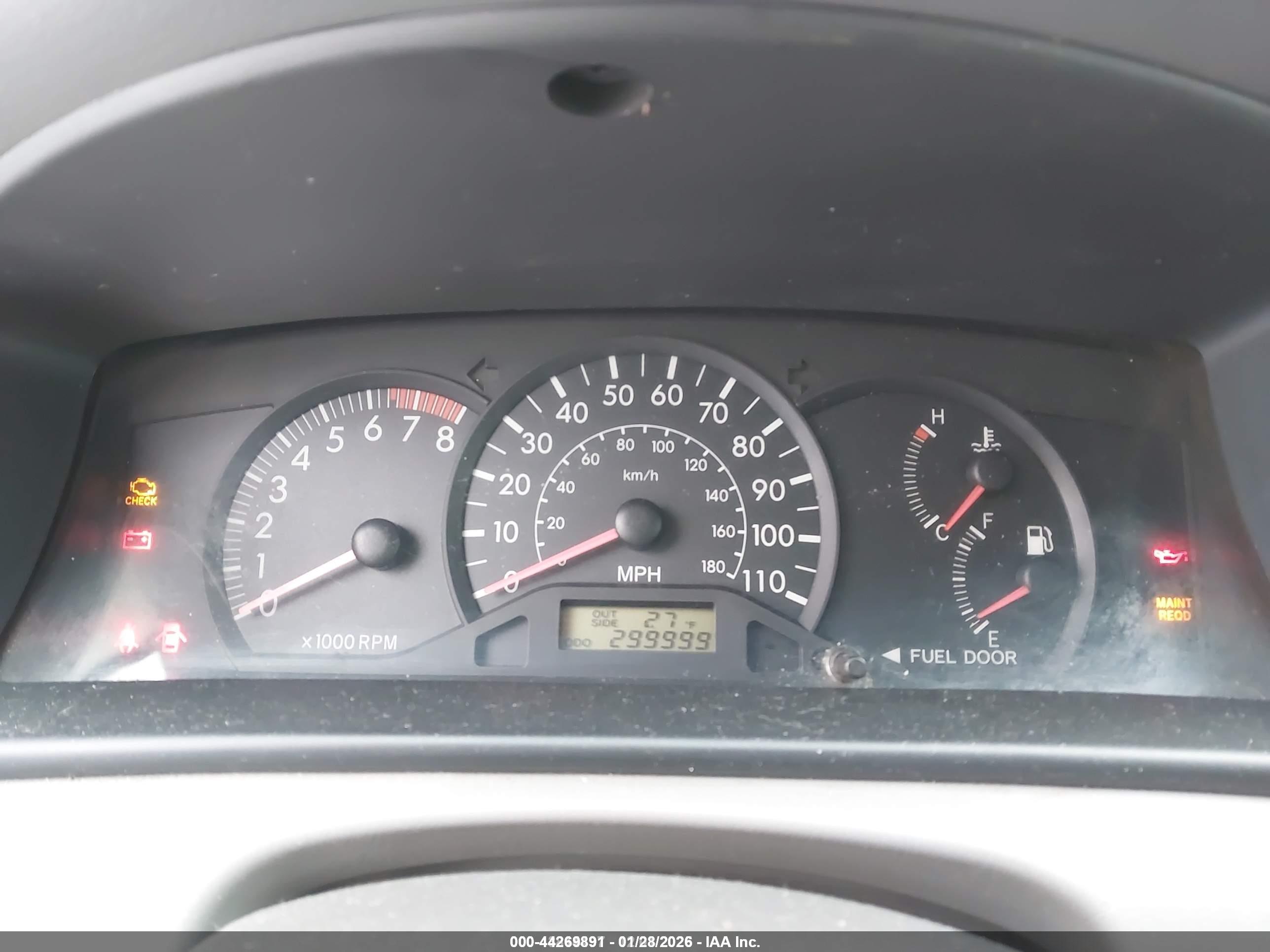 TOYOTA COROLLA image 7