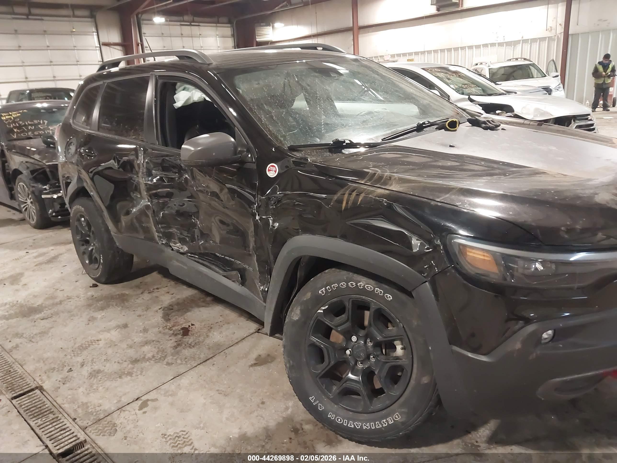 JEEP CHEROKEE image 6