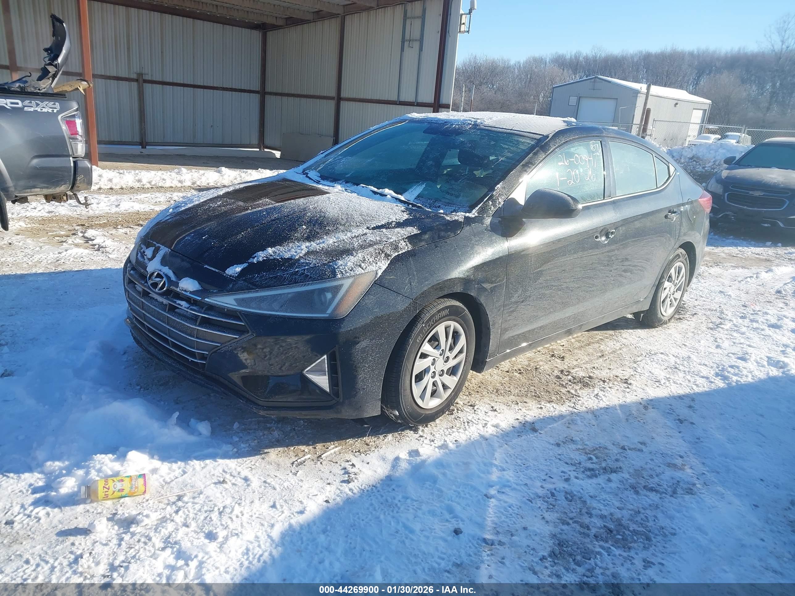 HYUNDAI ELANTRA image 2