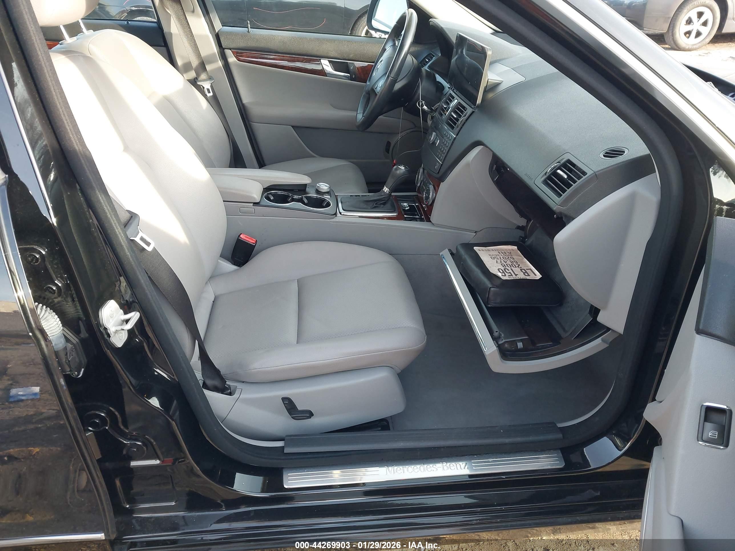 MERCEDES-BENZ C image 5
