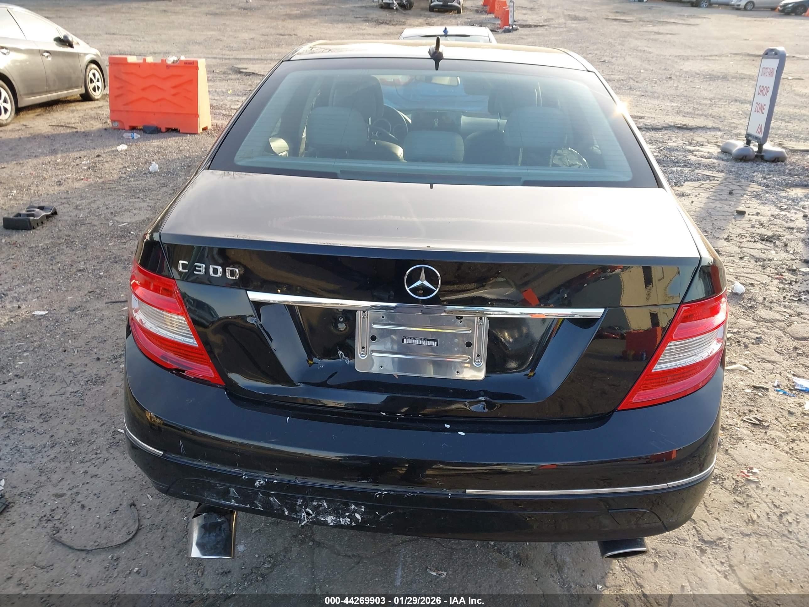 MERCEDES-BENZ C image 6