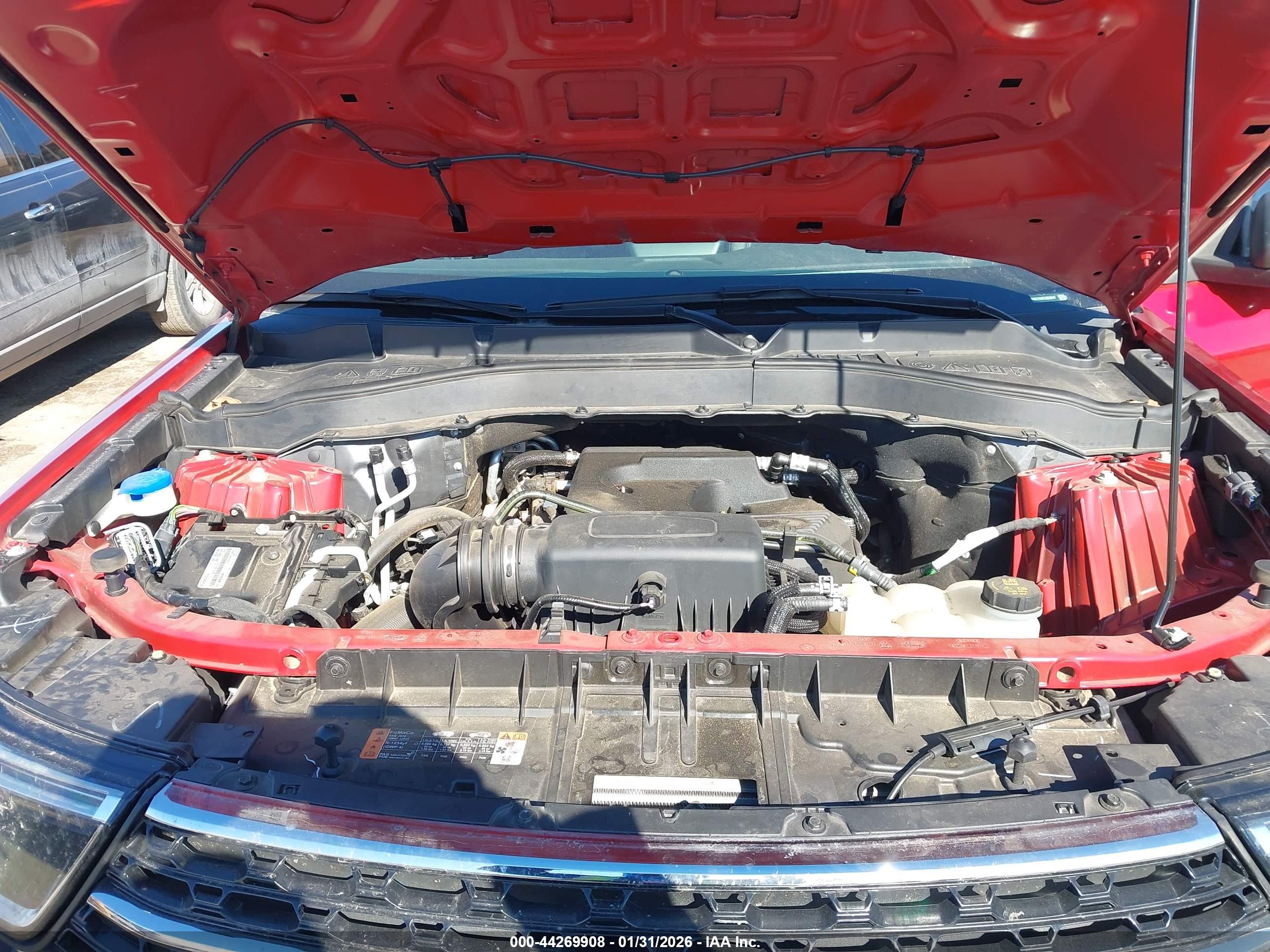 FORD EXPLORER image 10