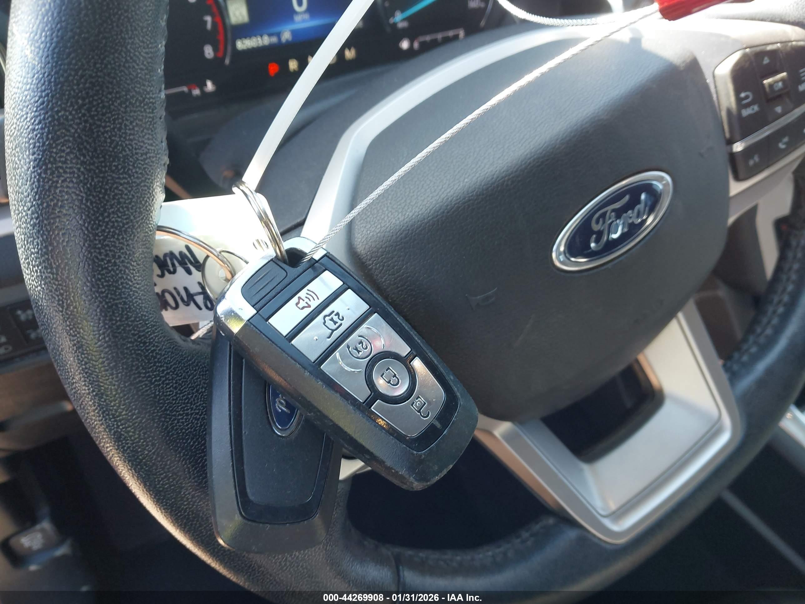 FORD EXPLORER image 11