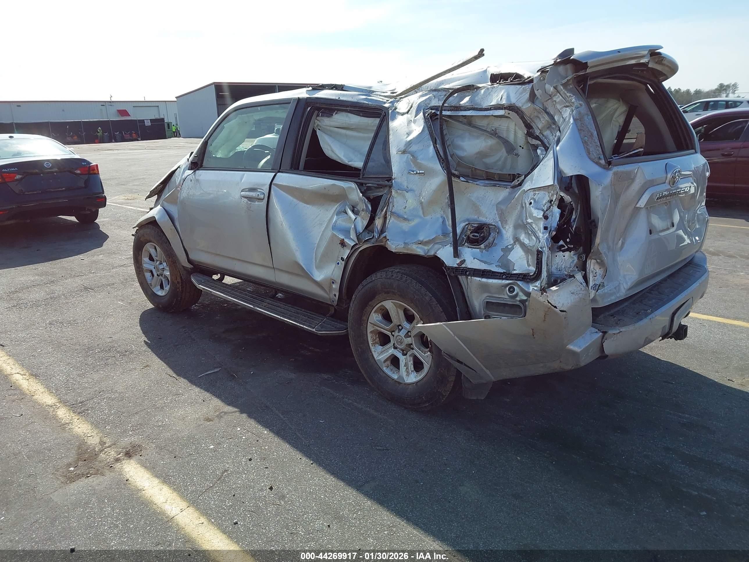 TOYOTA 4RUNNER image 3