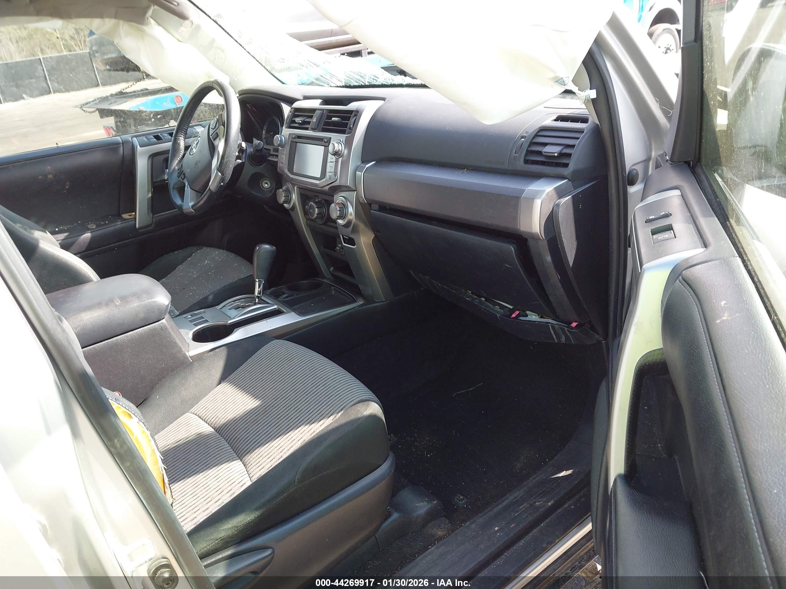 TOYOTA 4RUNNER image 5
