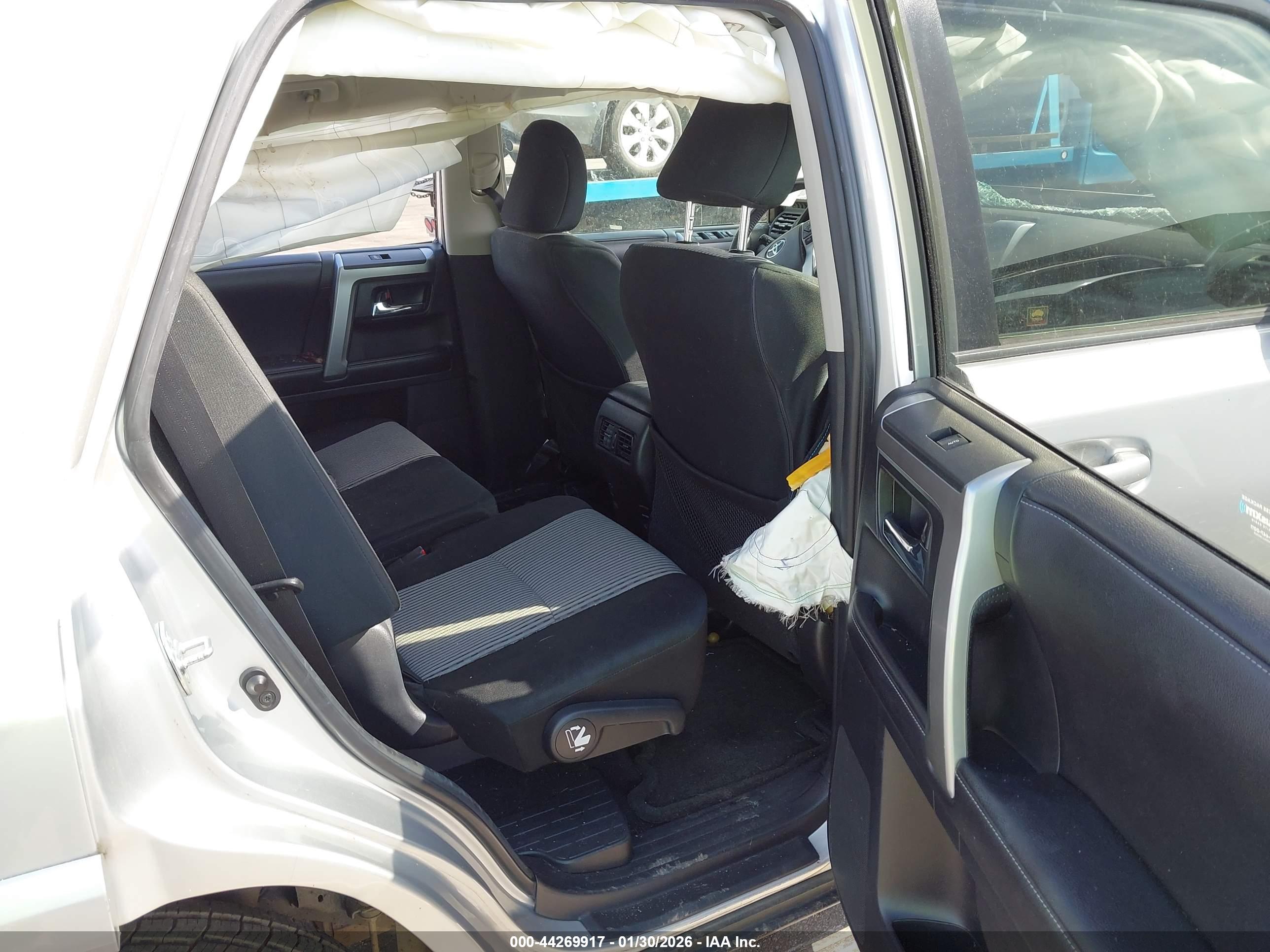 TOYOTA 4RUNNER image 8