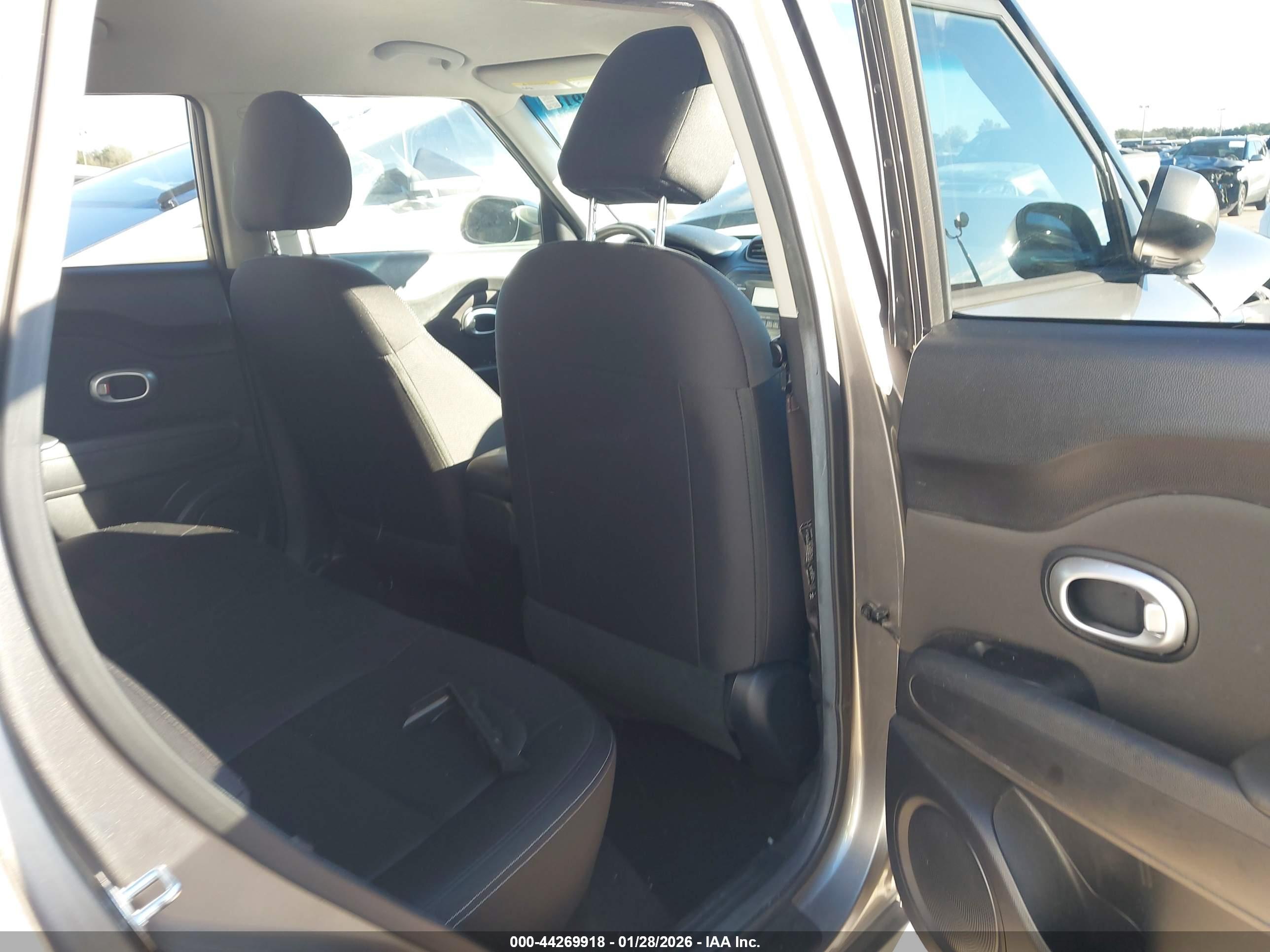 KIA SOUL image 8