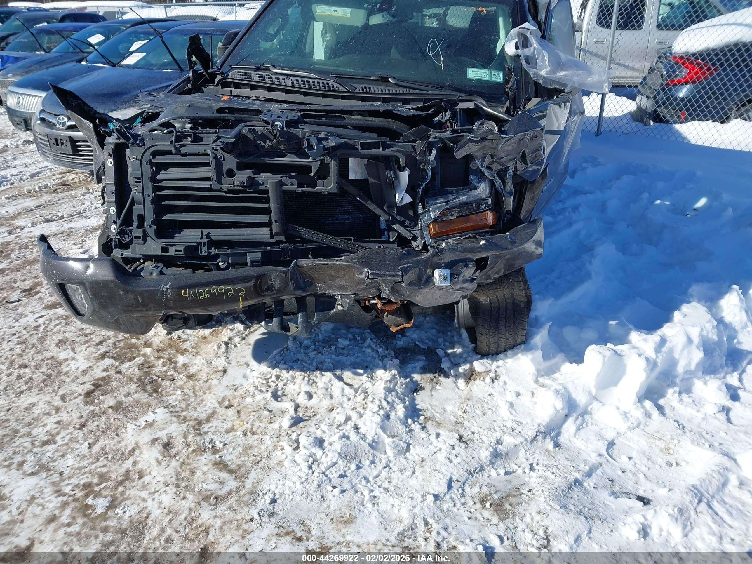 CHEVROLET SILVERADO image 6
